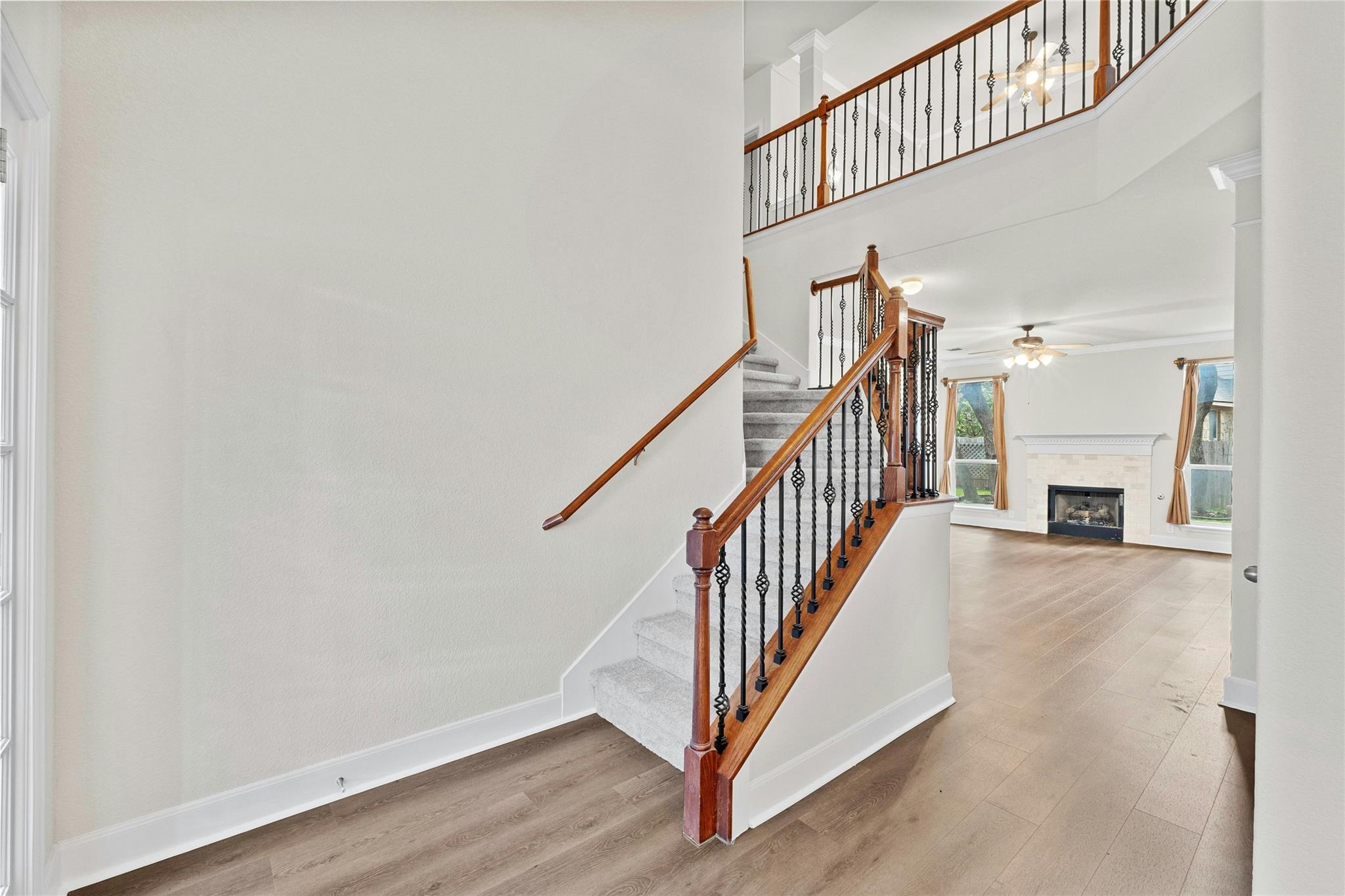 2509 Salorn Way Property Photo 5
