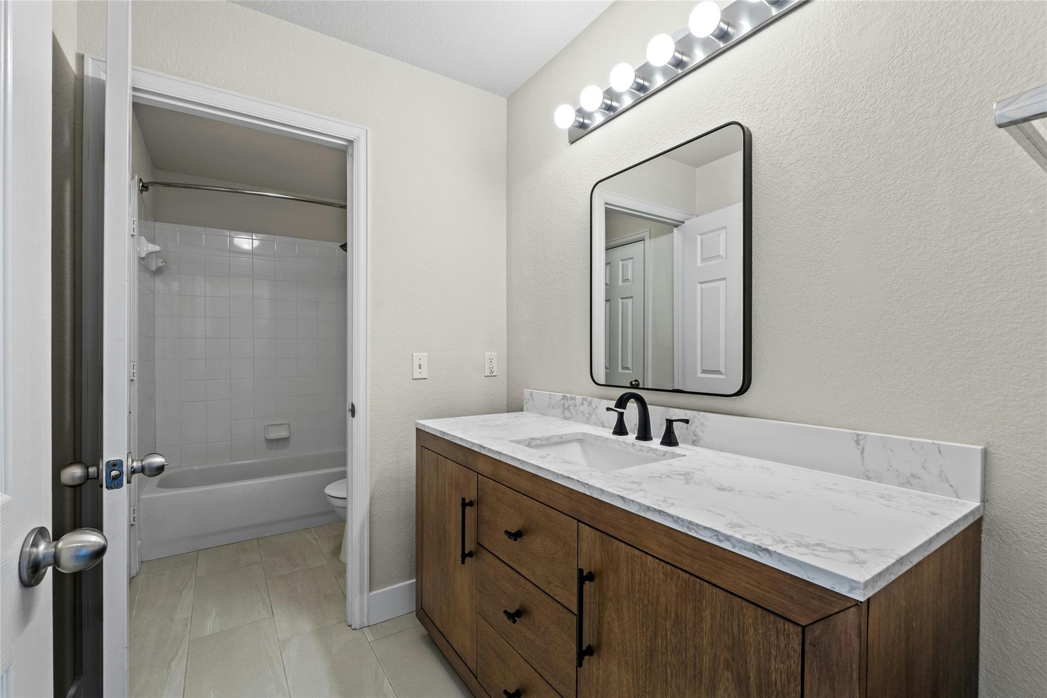 2509 Salorn Way Property Photo 23