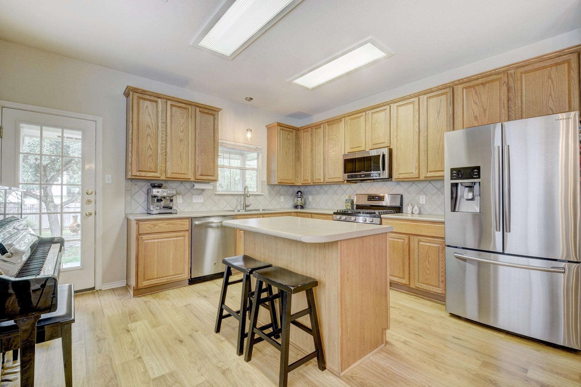 10312 Huxley St Property Photo 5