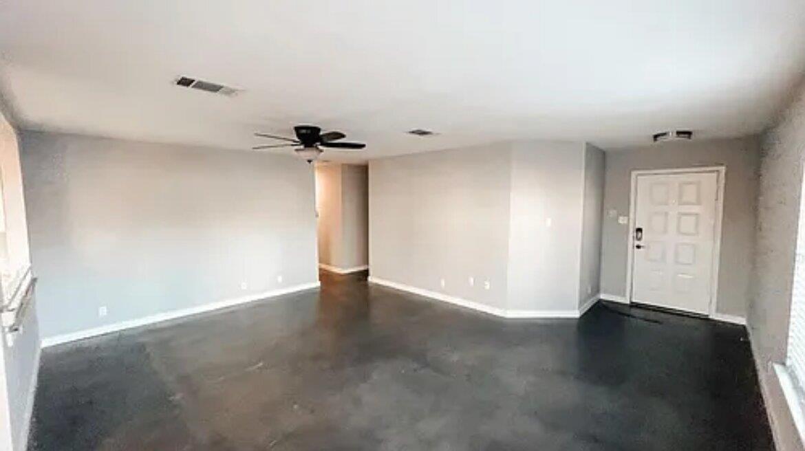 1109 Dexford Dr Property Photo 6