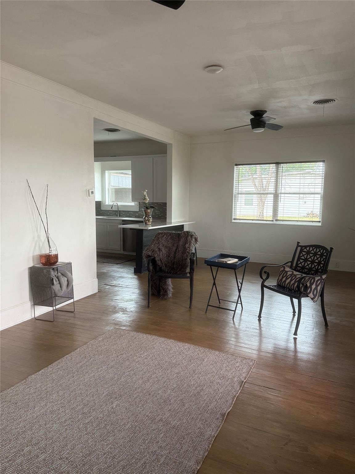 405 East College St Property Photo 26