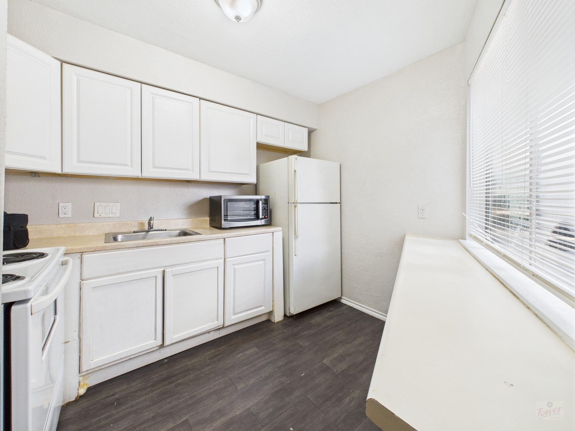 1840 Burton Dr #141 Property Photo 7