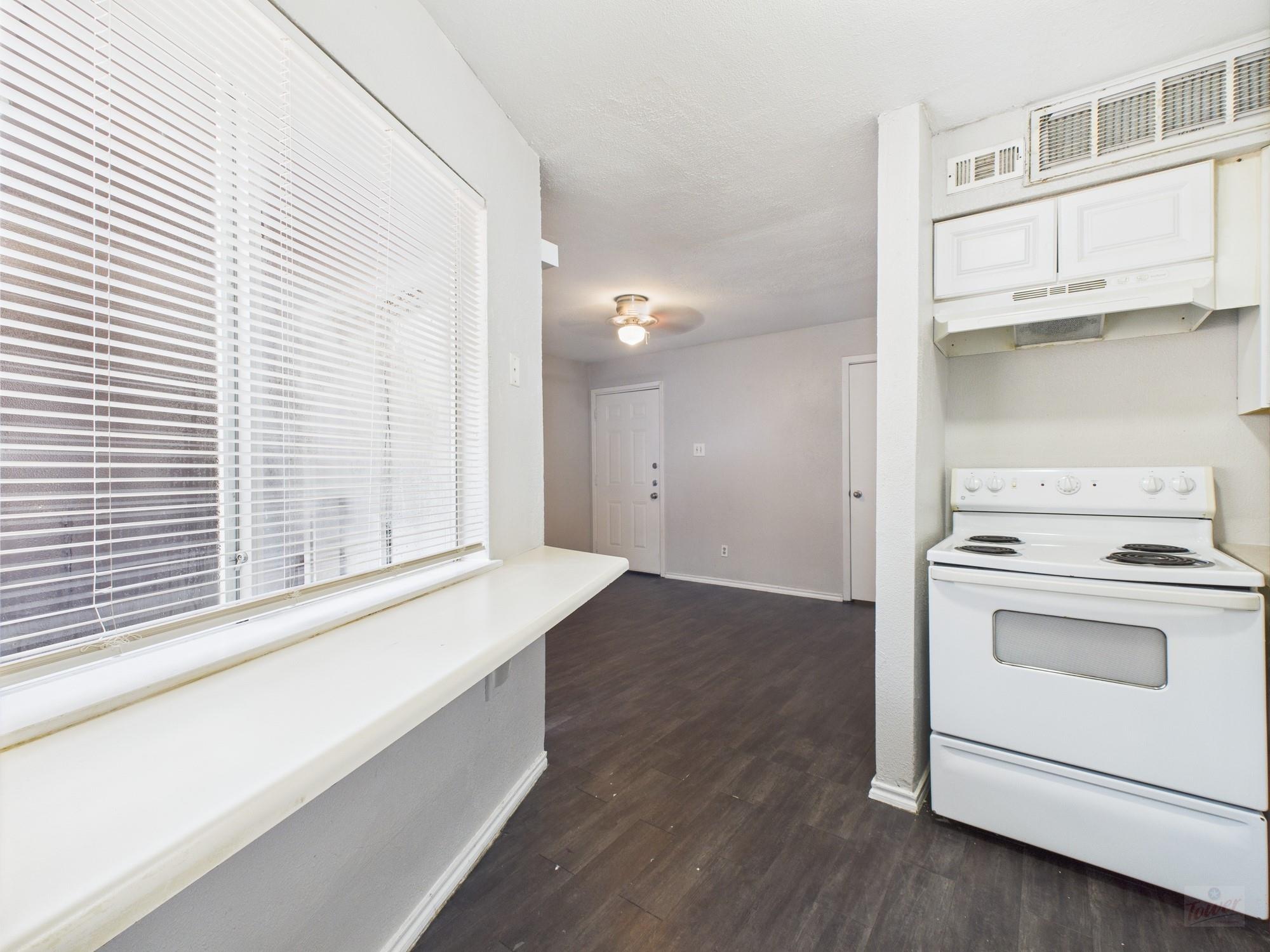 1840 Burton Dr #141 Property Photo 11