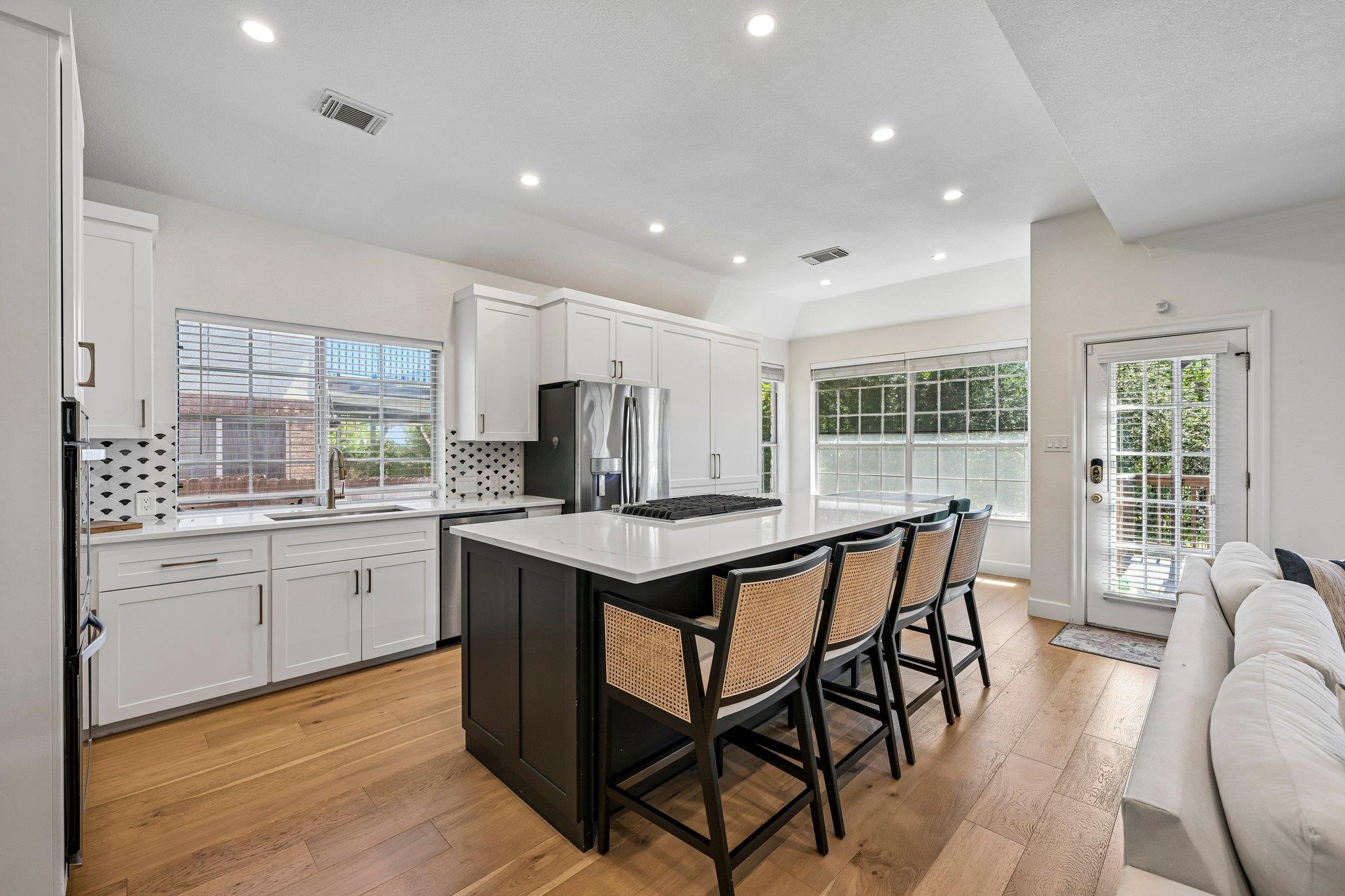 10021 Planters Woods Dr Property Photo 11