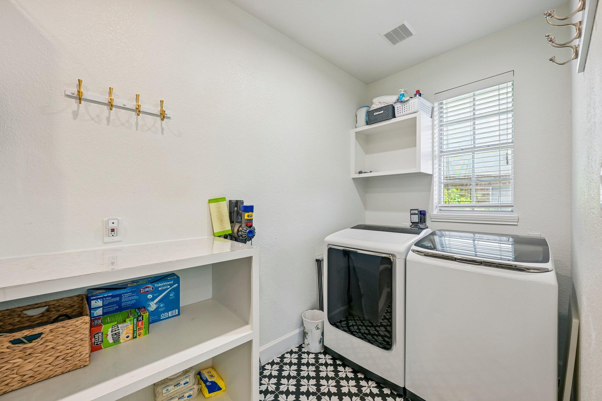 10021 Planters Woods Dr Property Photo 20