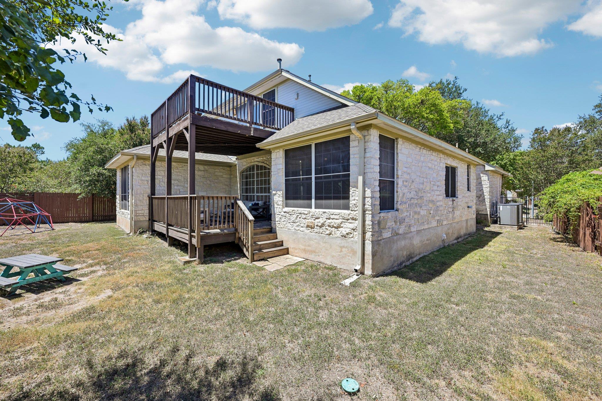 10021 Planters Woods Dr Property Photo 22