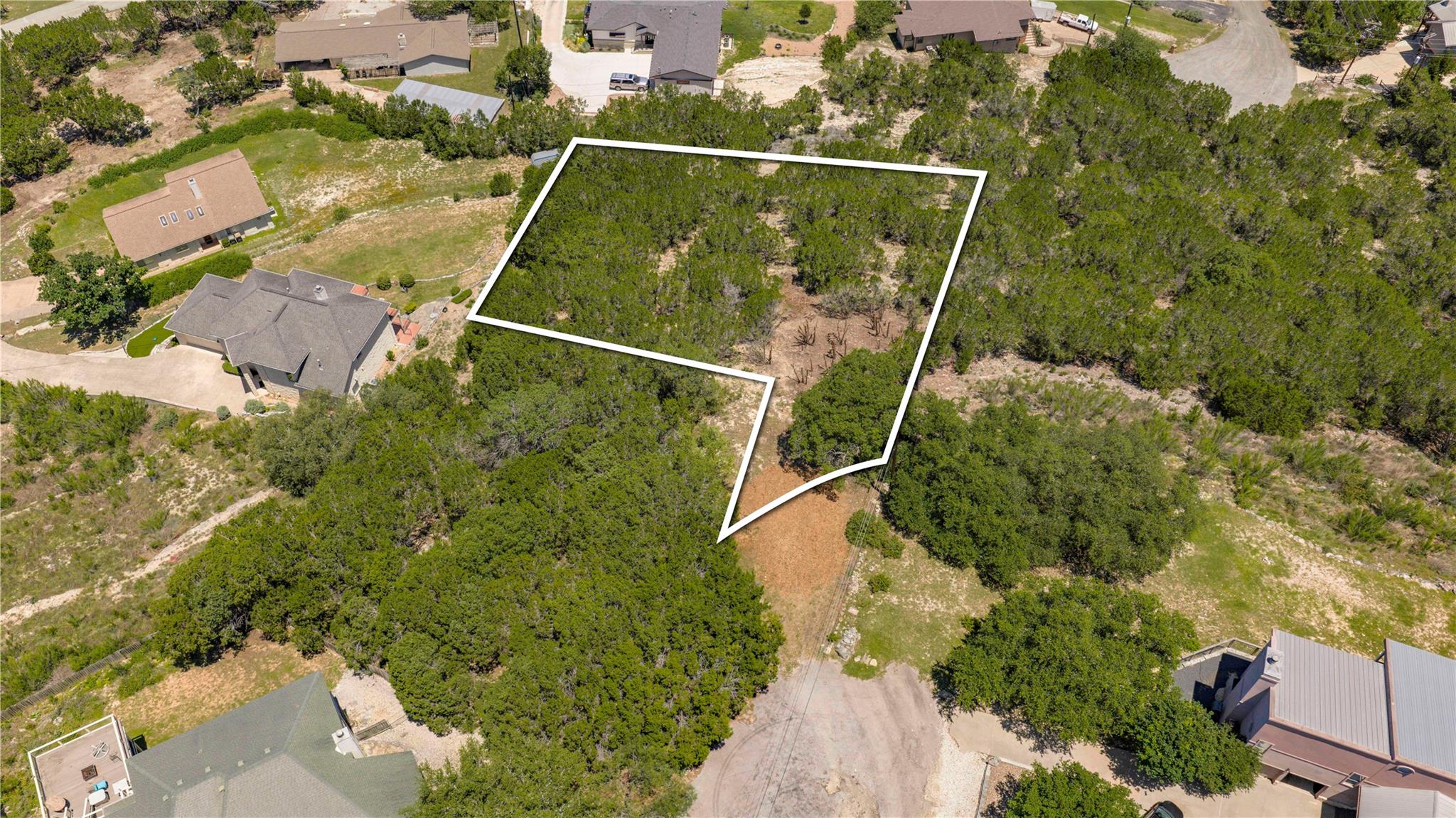 506 Ronay Dr N Property Photo 4