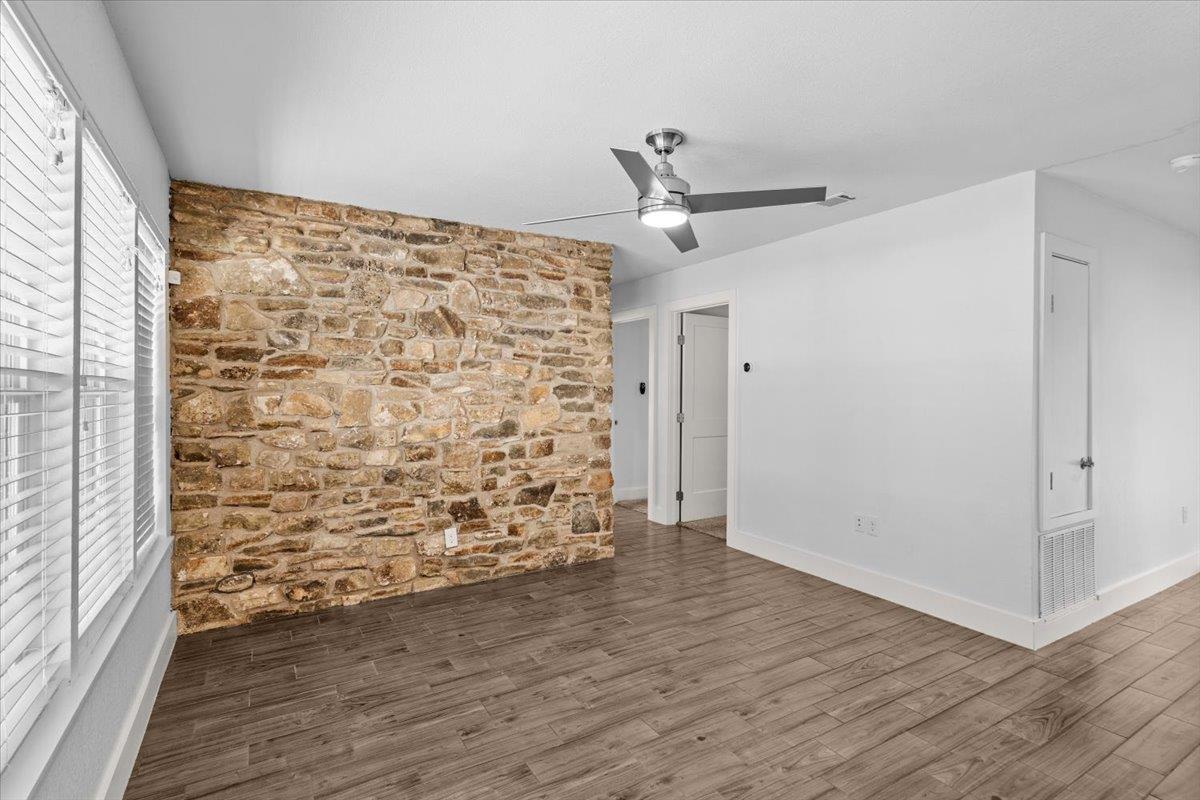 815 Orland Blvd Property Photo 6