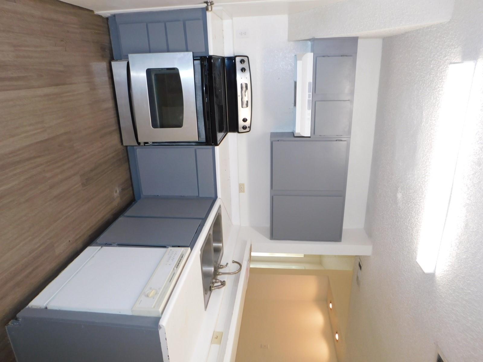 2223 Katy Ln #c Property Photo 1