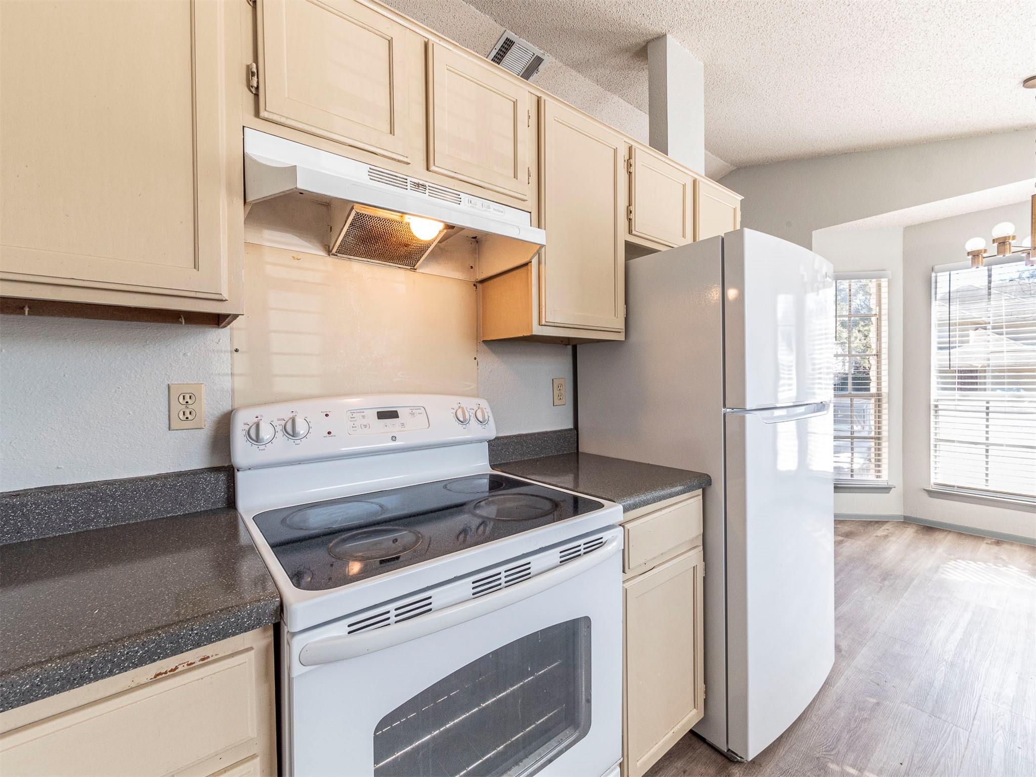 9624 Sugar Hill Dr A & B Property Photo 11