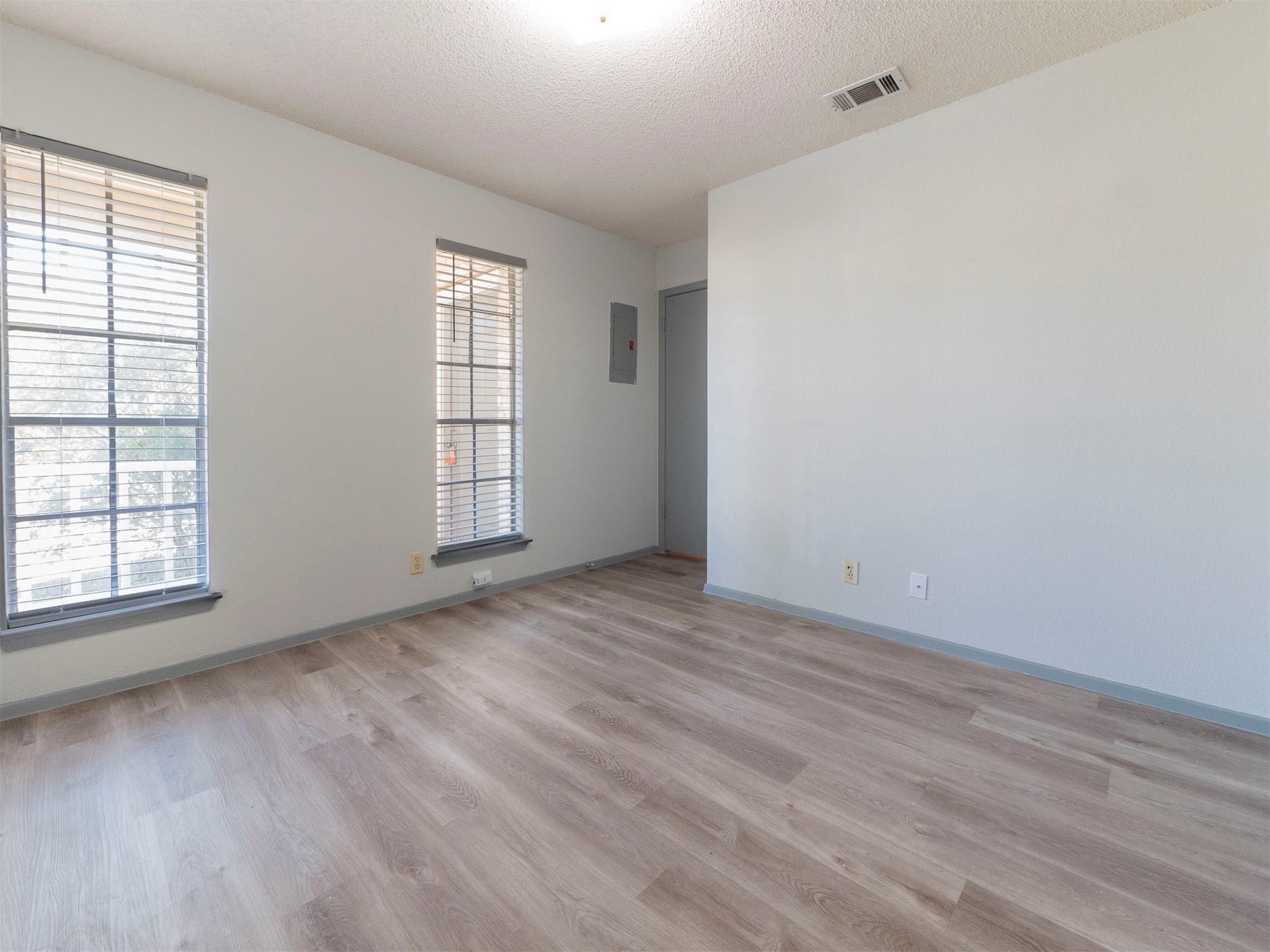 9624 Sugar Hill Dr A & B Property Photo 15