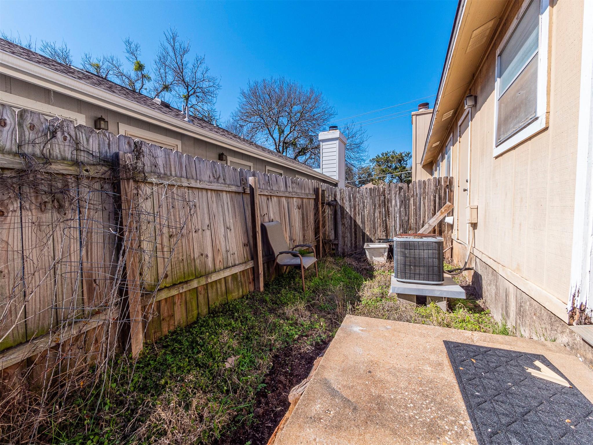 9624 Sugar Hill Dr A & B Property Photo 21