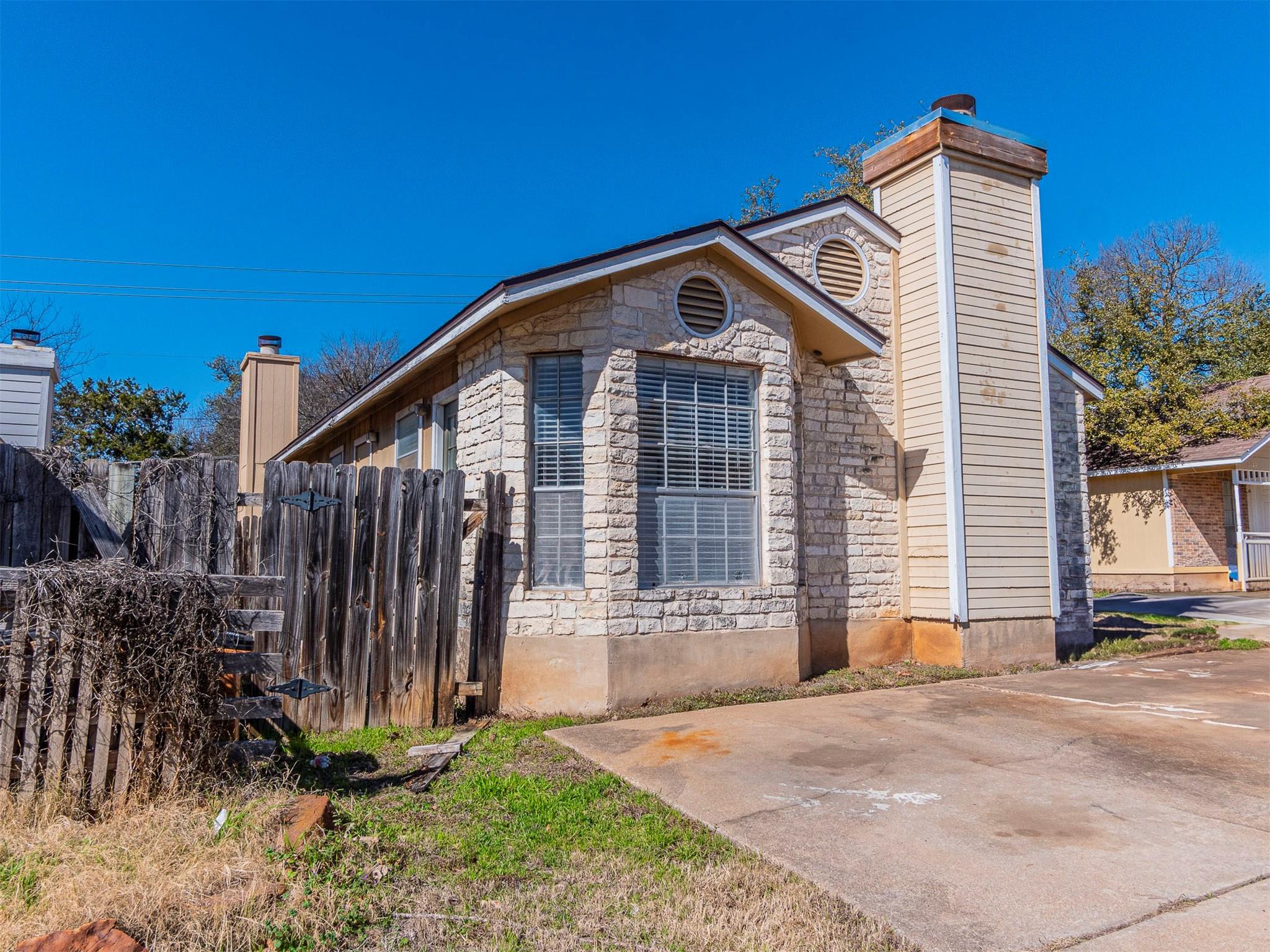 9624 Sugar Hill Dr A & B Property Photo 26