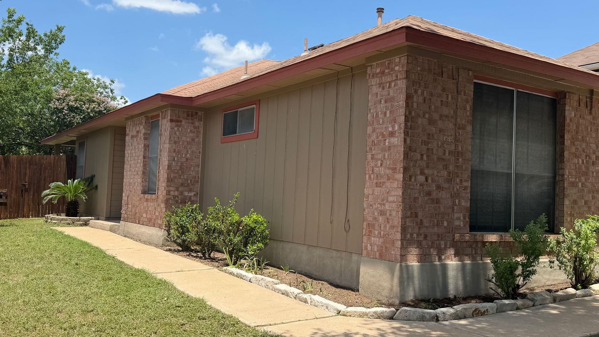 17338 Tobermory Dr Property Photo 3