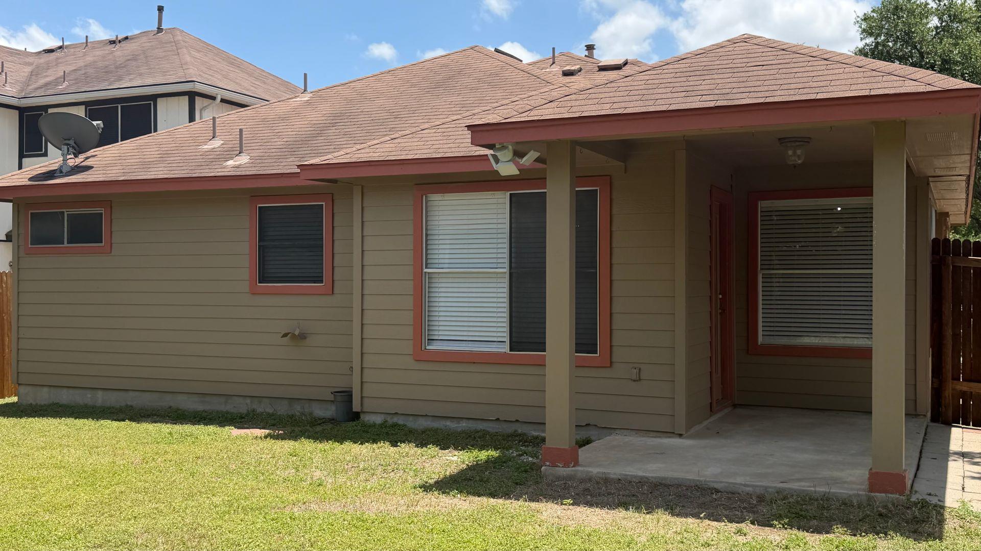 17338 Tobermory Dr Property Photo 12