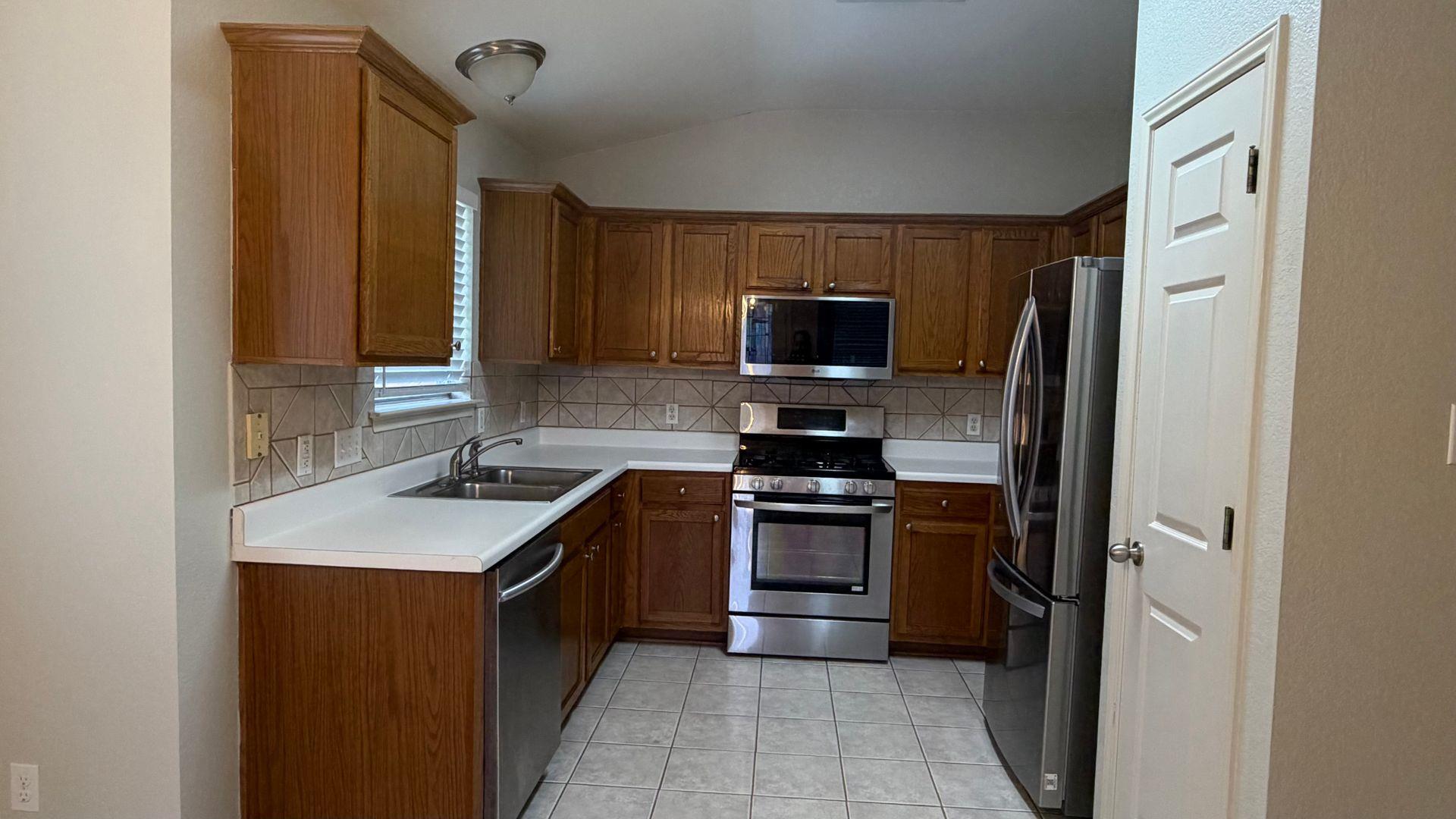 17338 Tobermory Dr Property Photo 18