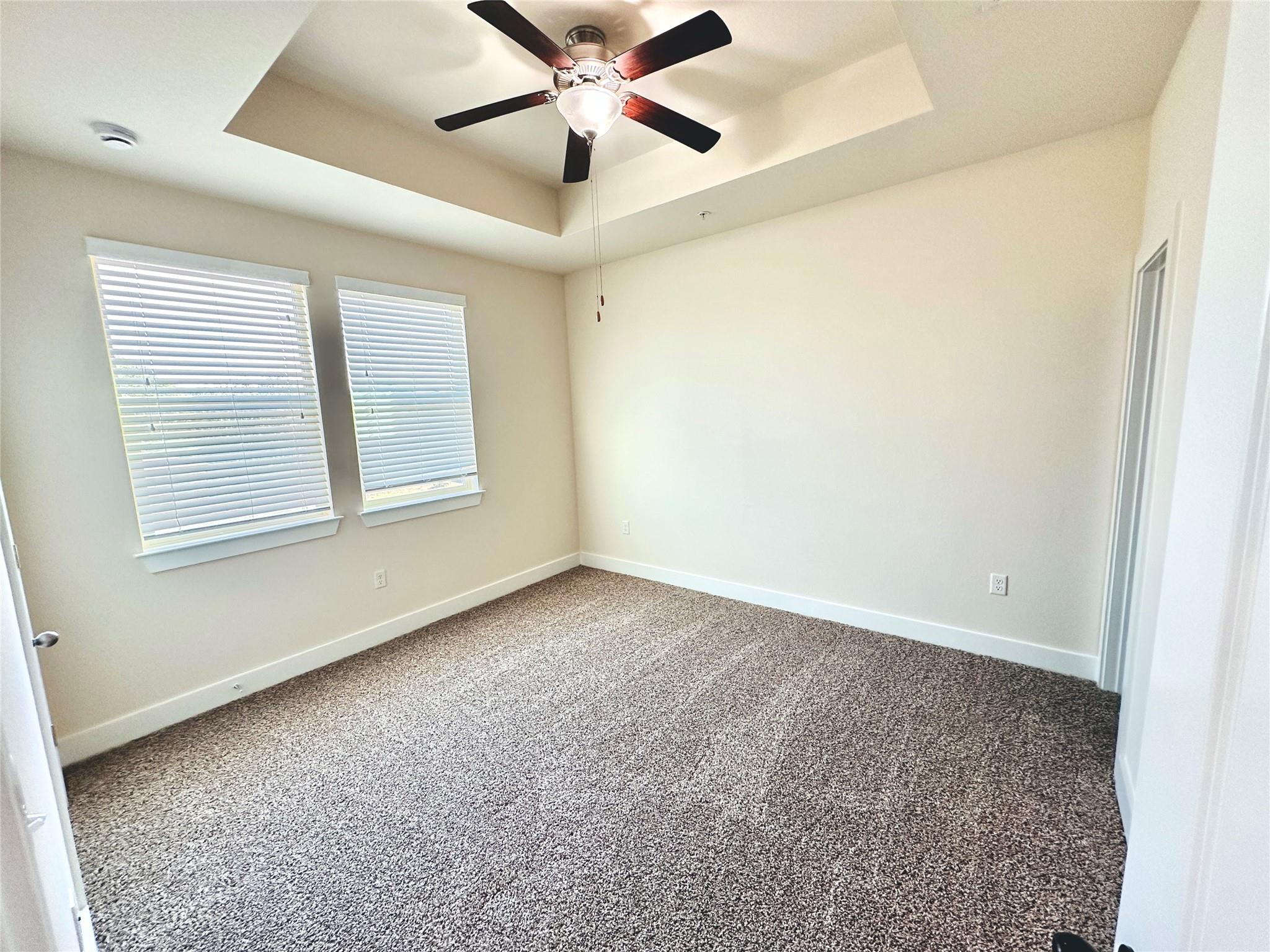 2216 Creekside Ln #c Property Photo 18