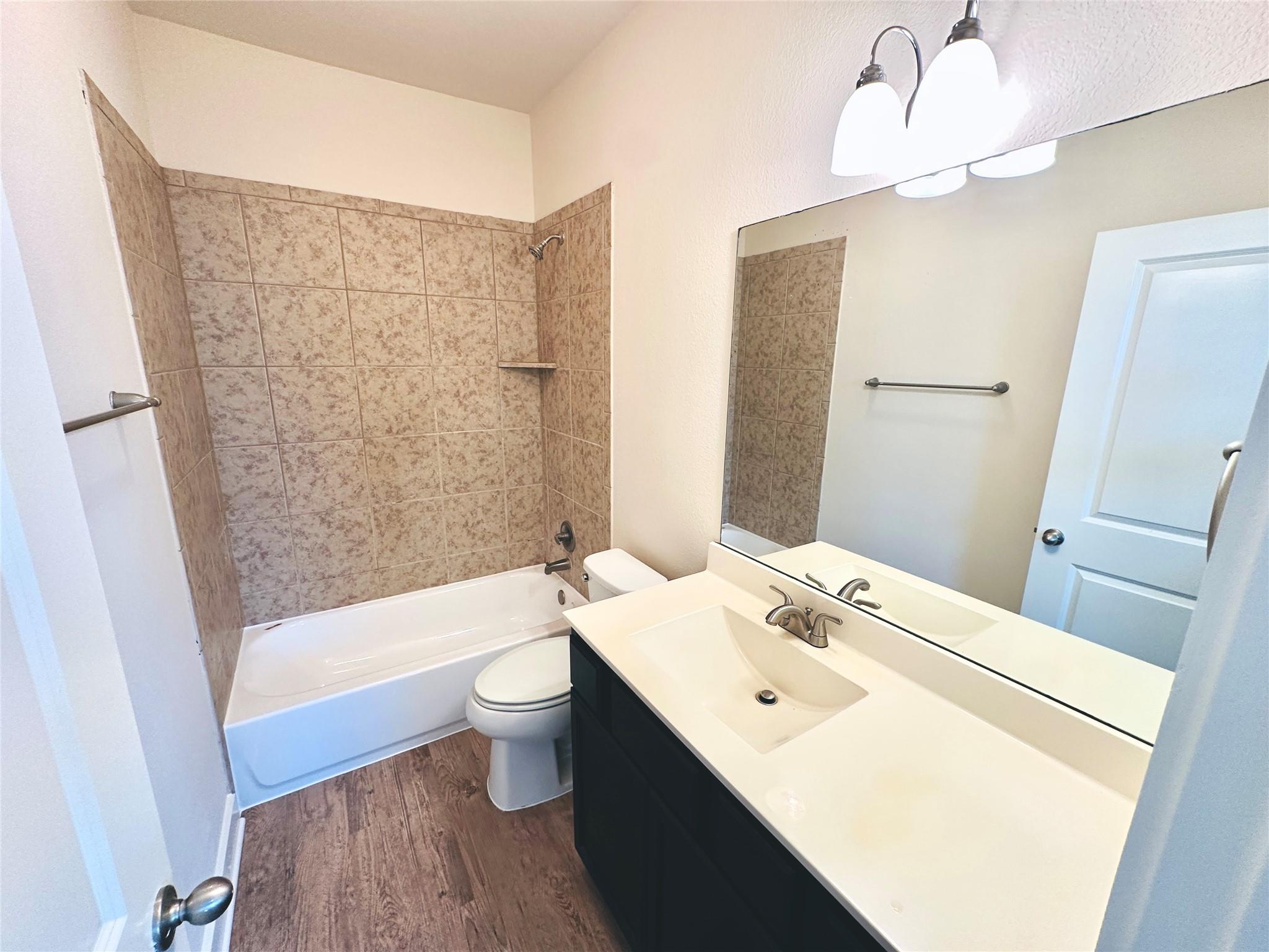 2216 Creekside Ln #c Property Photo 20