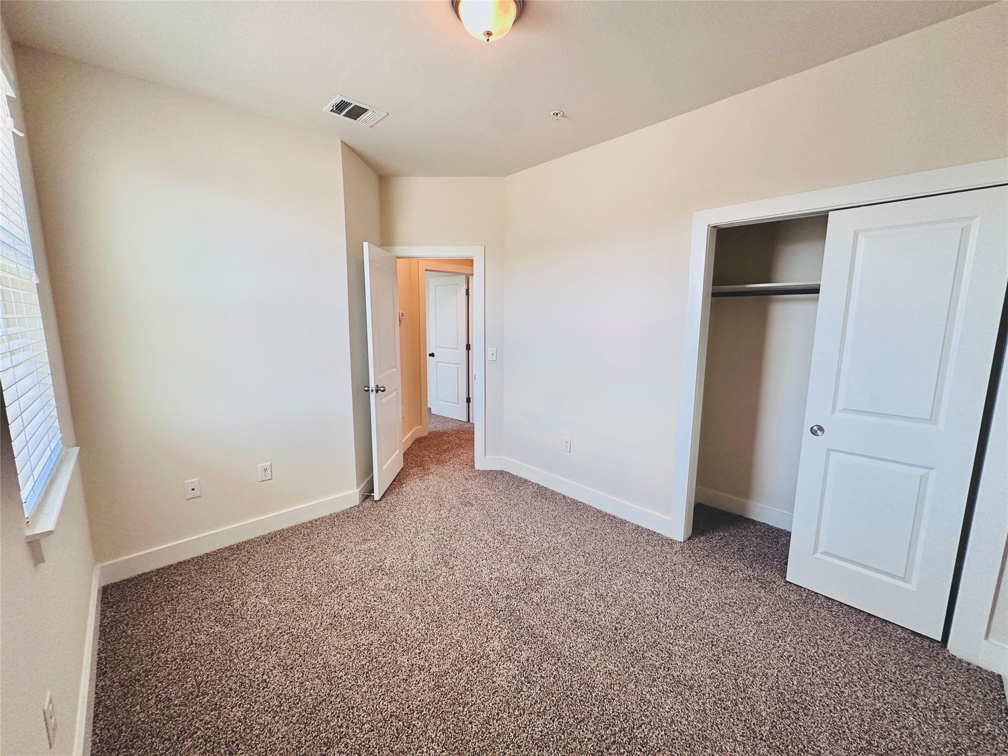 2216 Creekside Ln #c Property Photo 24