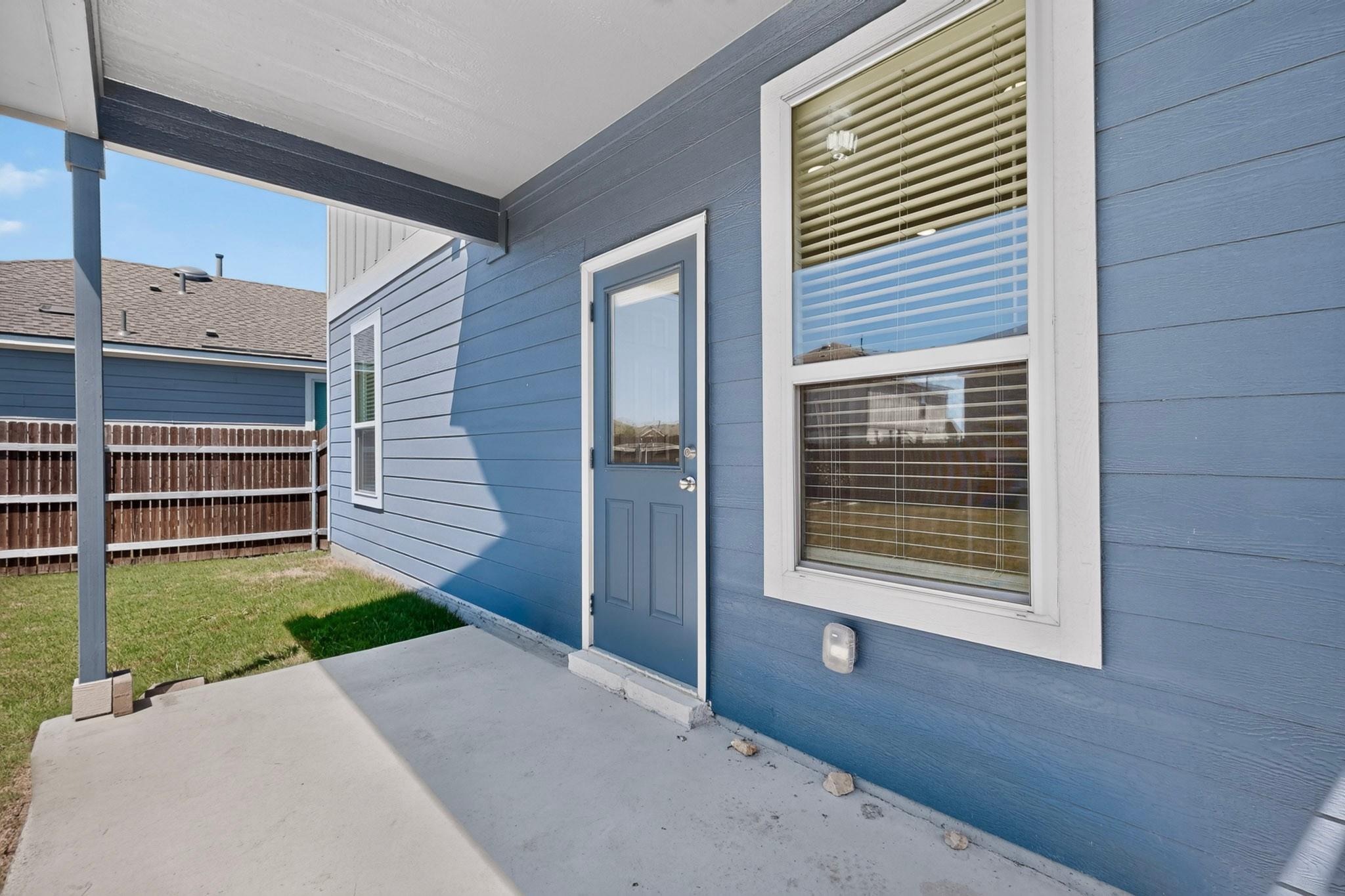 225 English Oak St Property Photo 19
