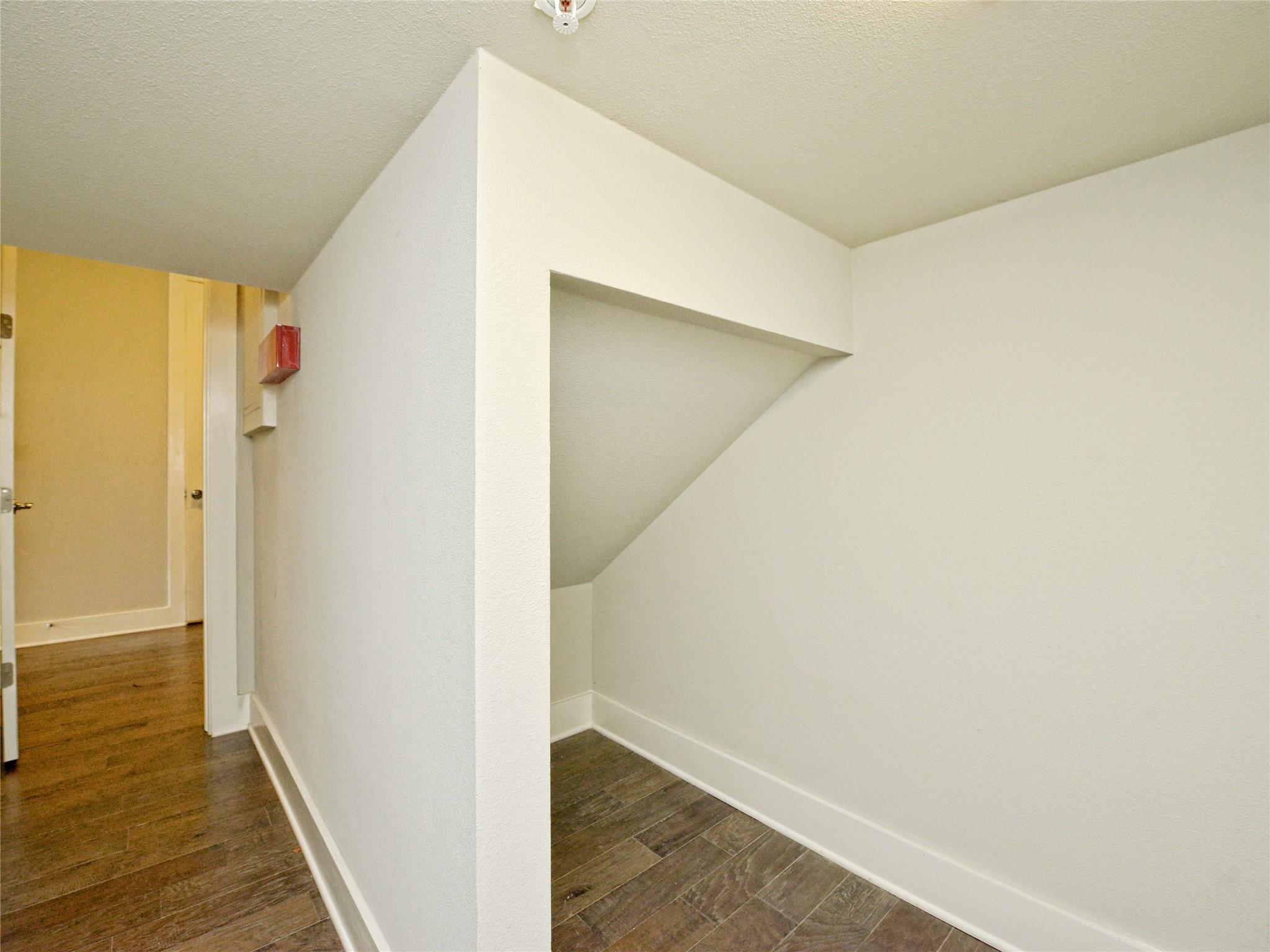 4213 Berkman Dr Property Photo 19