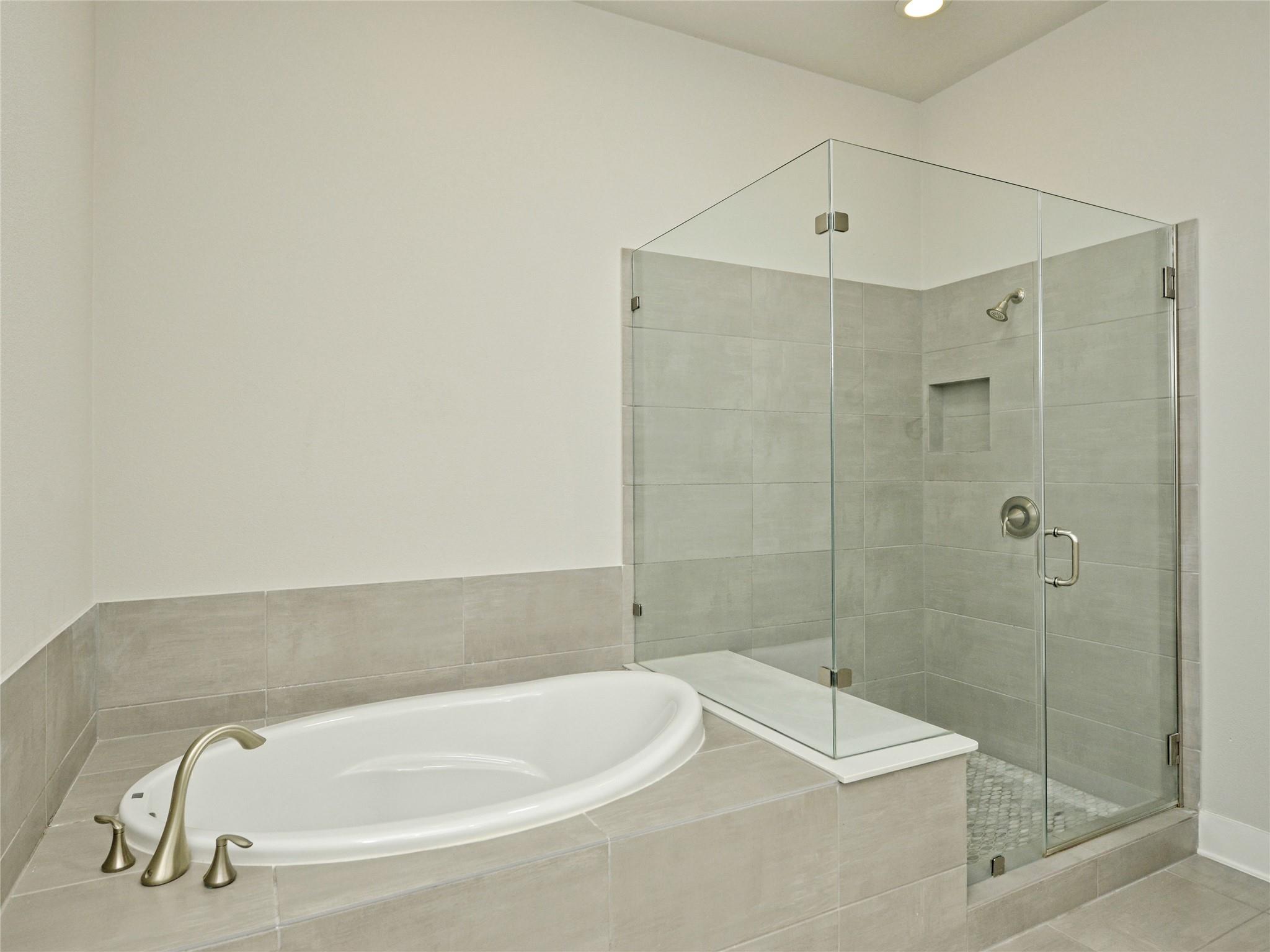4213 Berkman Dr Property Photo 31