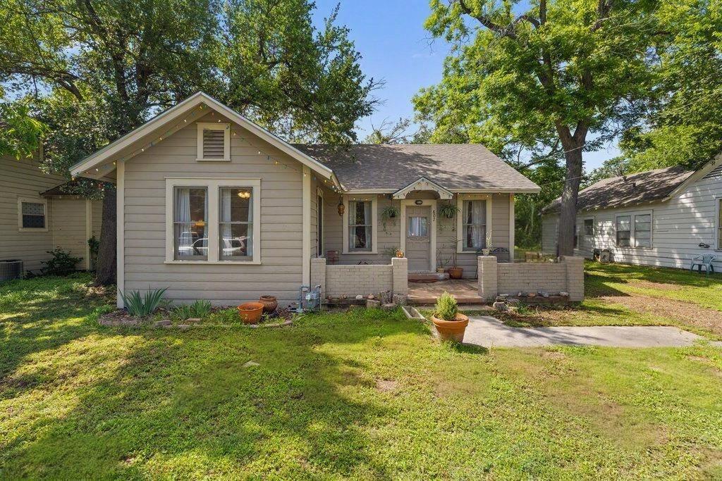 807 Cecelia St Property Photo 1