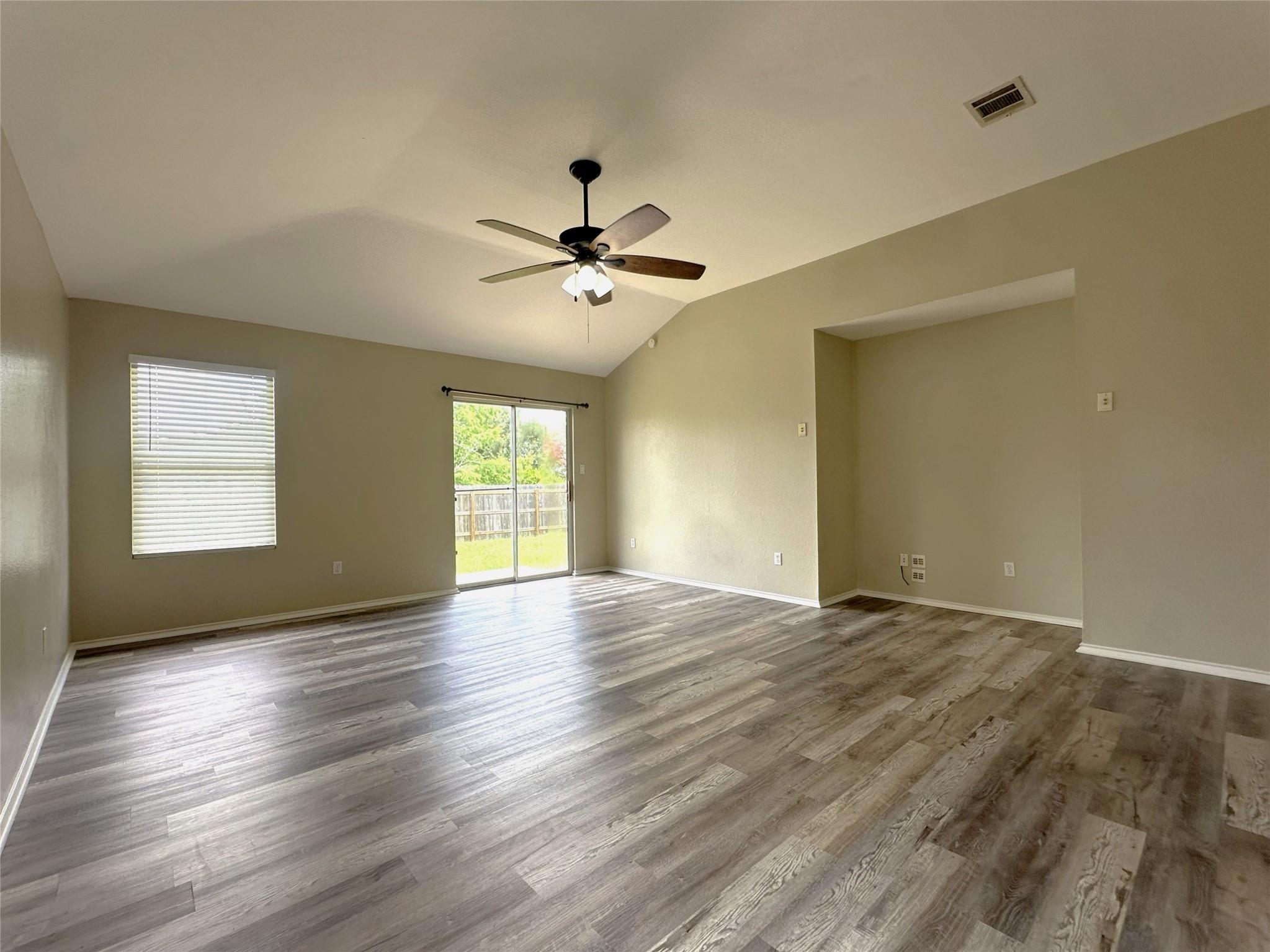 610 Riverway Ln Property Photo 9