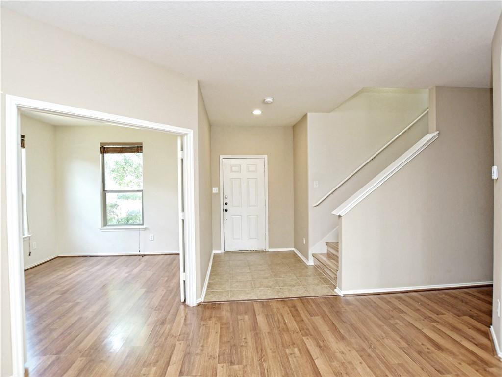 1220 Apollo Cir Property Photo 3