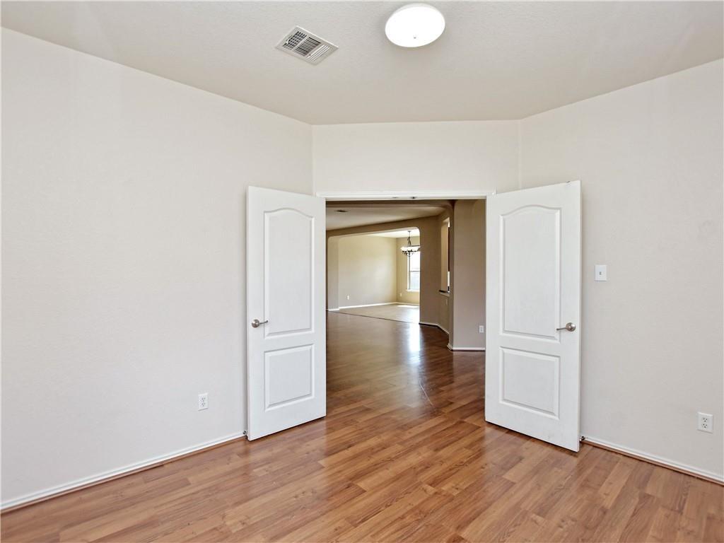 1220 Apollo Cir Property Photo 4