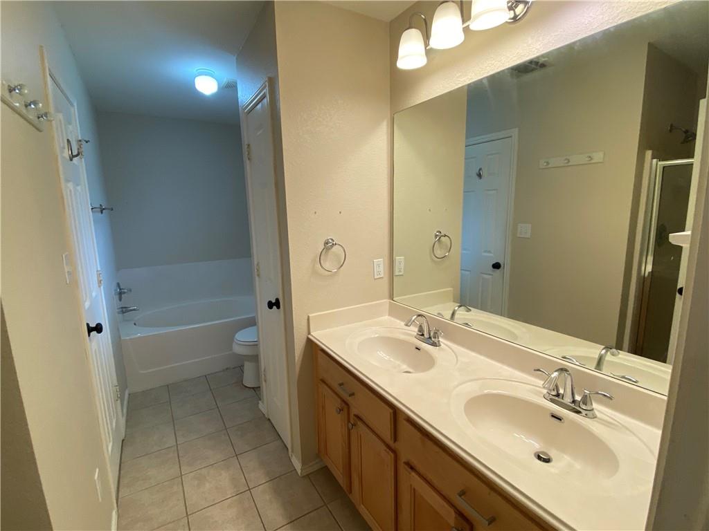 2806 Zachary Ln Property Photo 11