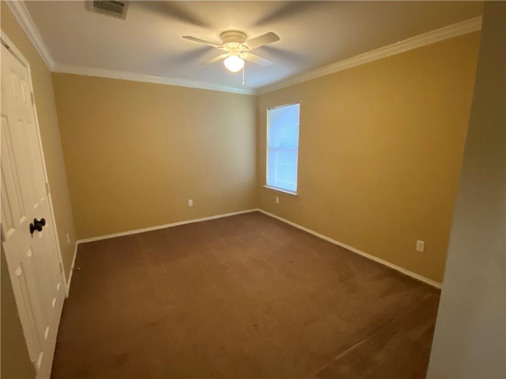 2806 Zachary Ln Property Photo 15