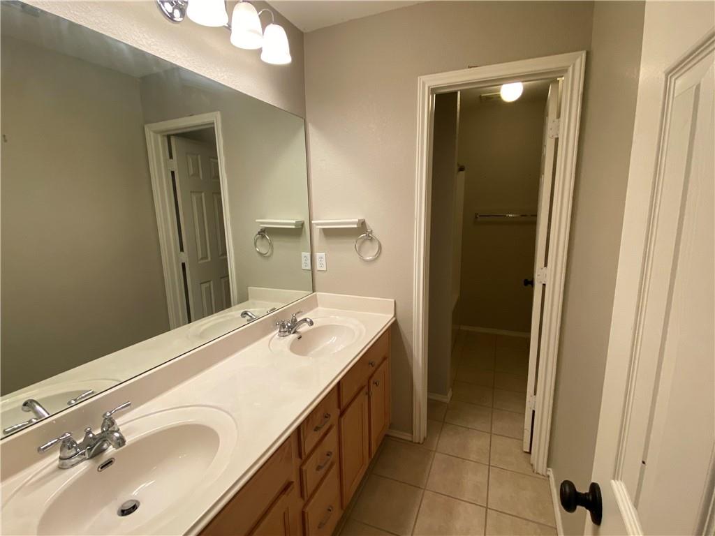 2806 Zachary Ln Property Photo 16