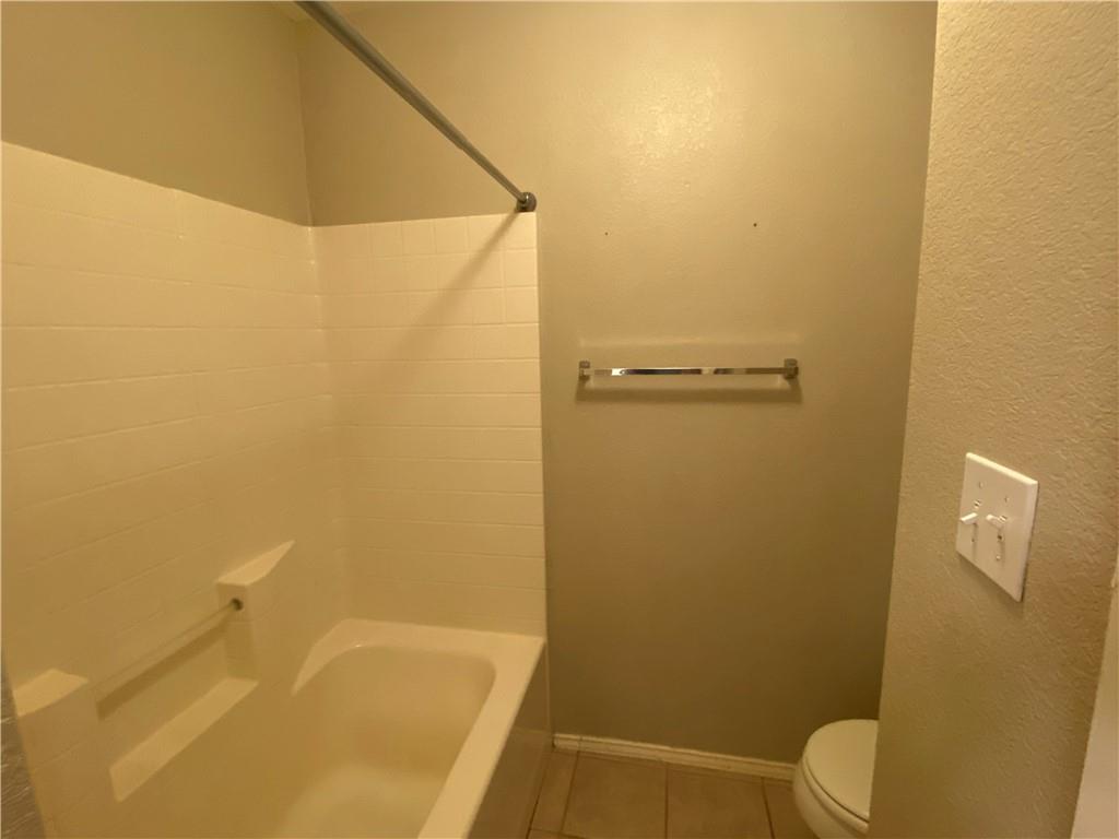 2806 Zachary Ln Property Photo 17
