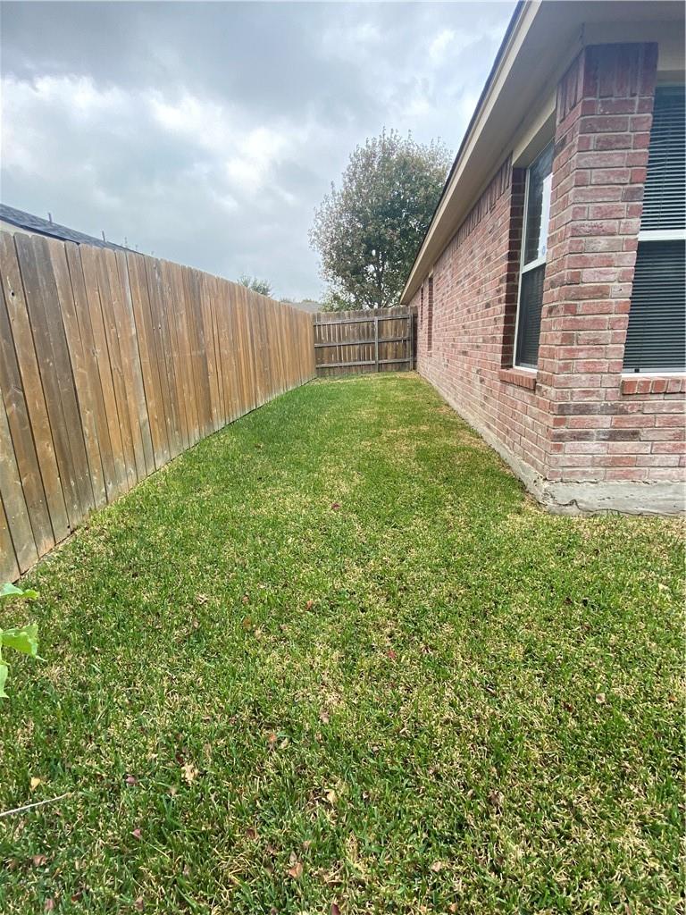 2806 Zachary Ln Property Photo 18