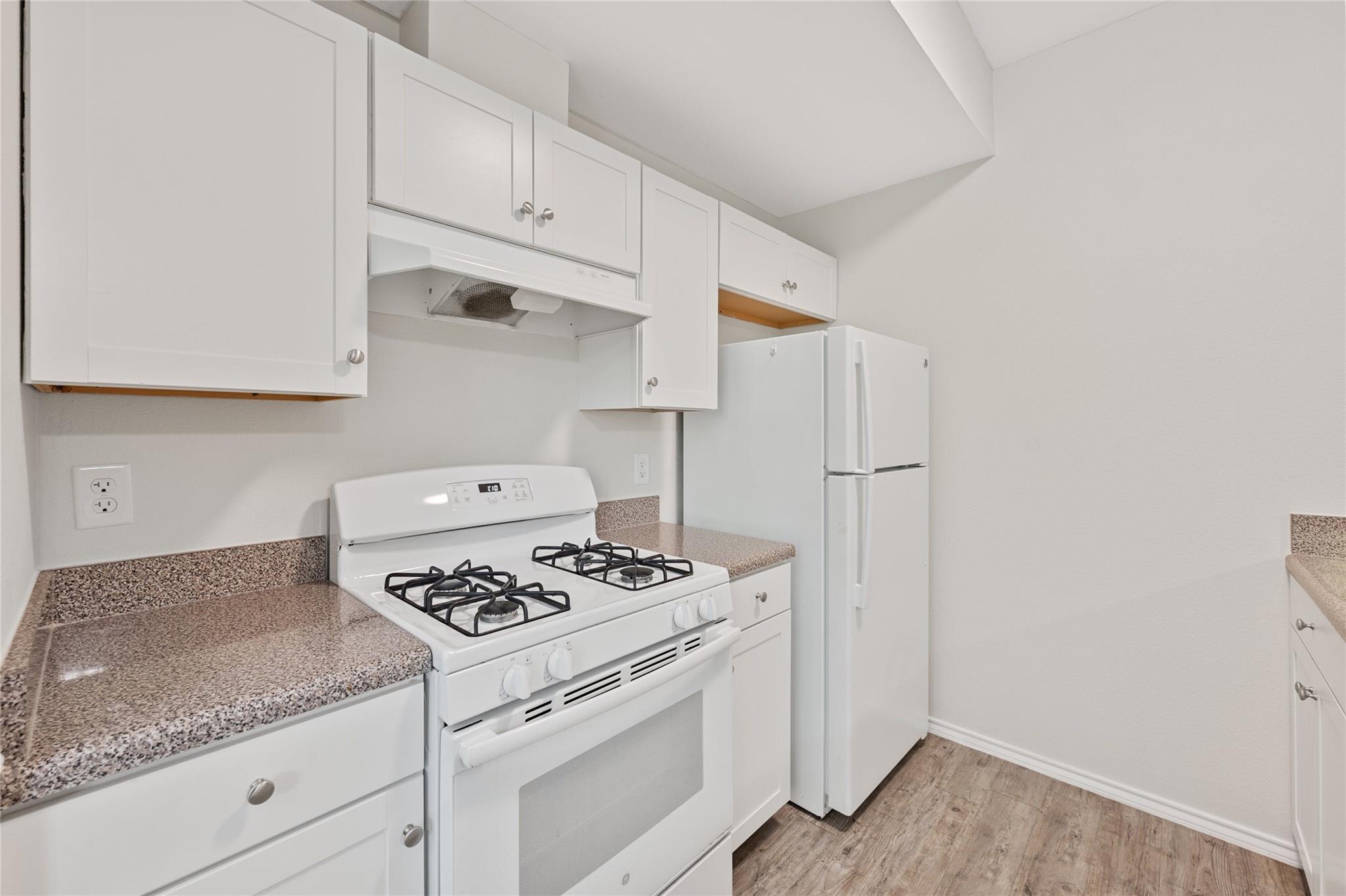 3839 Dry Creek Dr #109 Property Photo 11