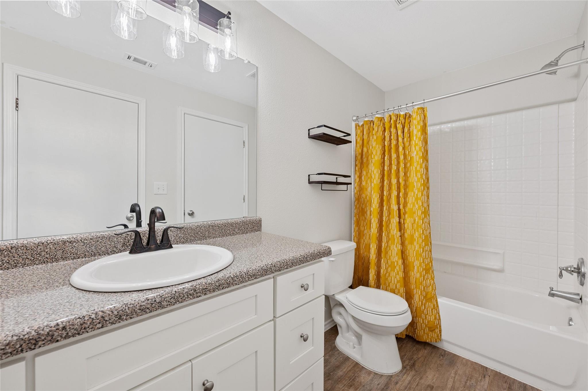 3839 Dry Creek Dr #109 Property Photo 17