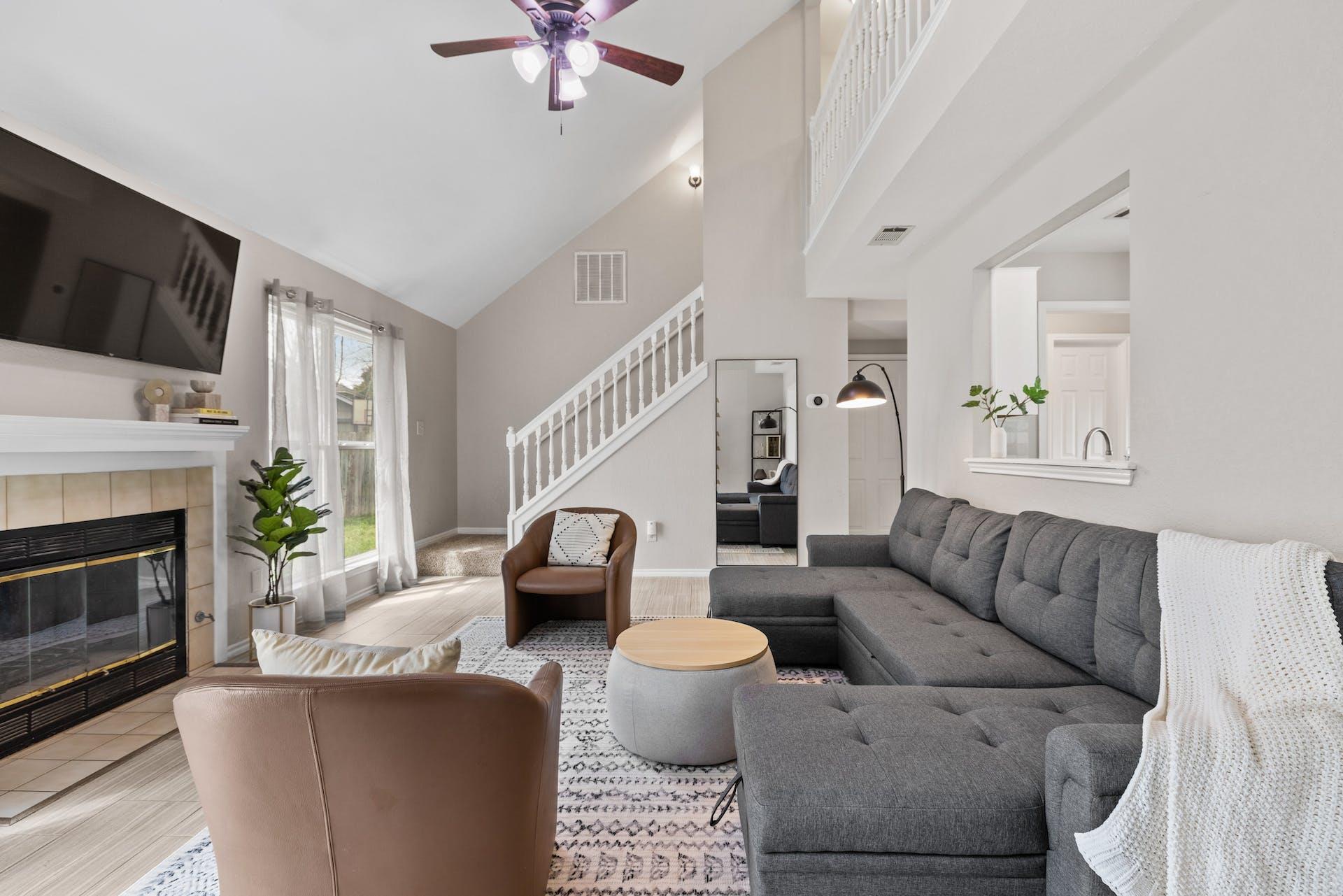 2109 Mimosa Trl Property Photo 1