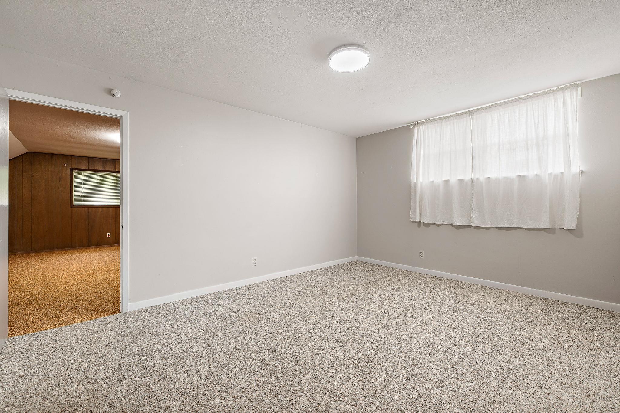 8616 Willowick Dr Property Photo 18