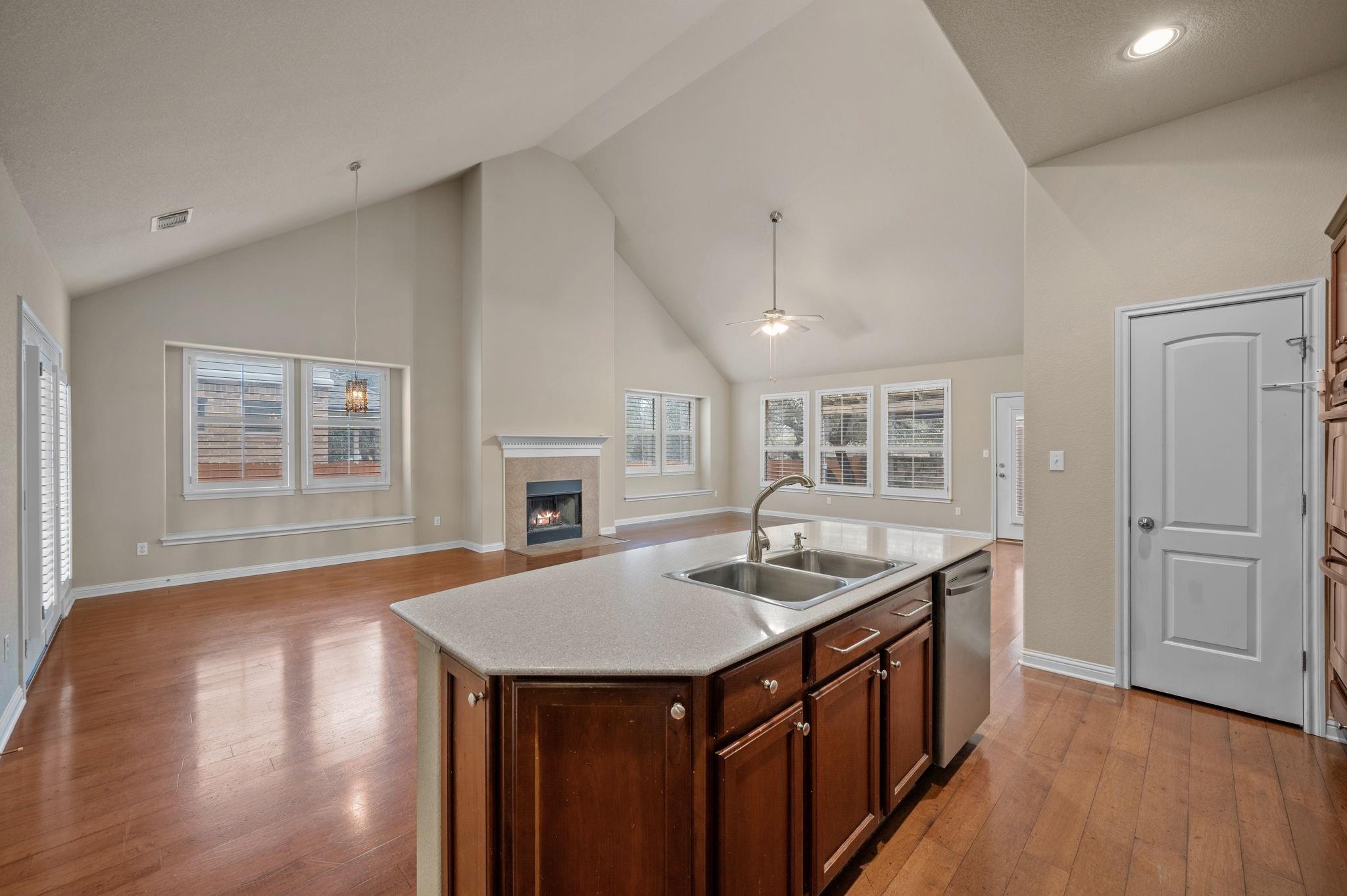 3336 Pine Needle Cir Property Photo 10