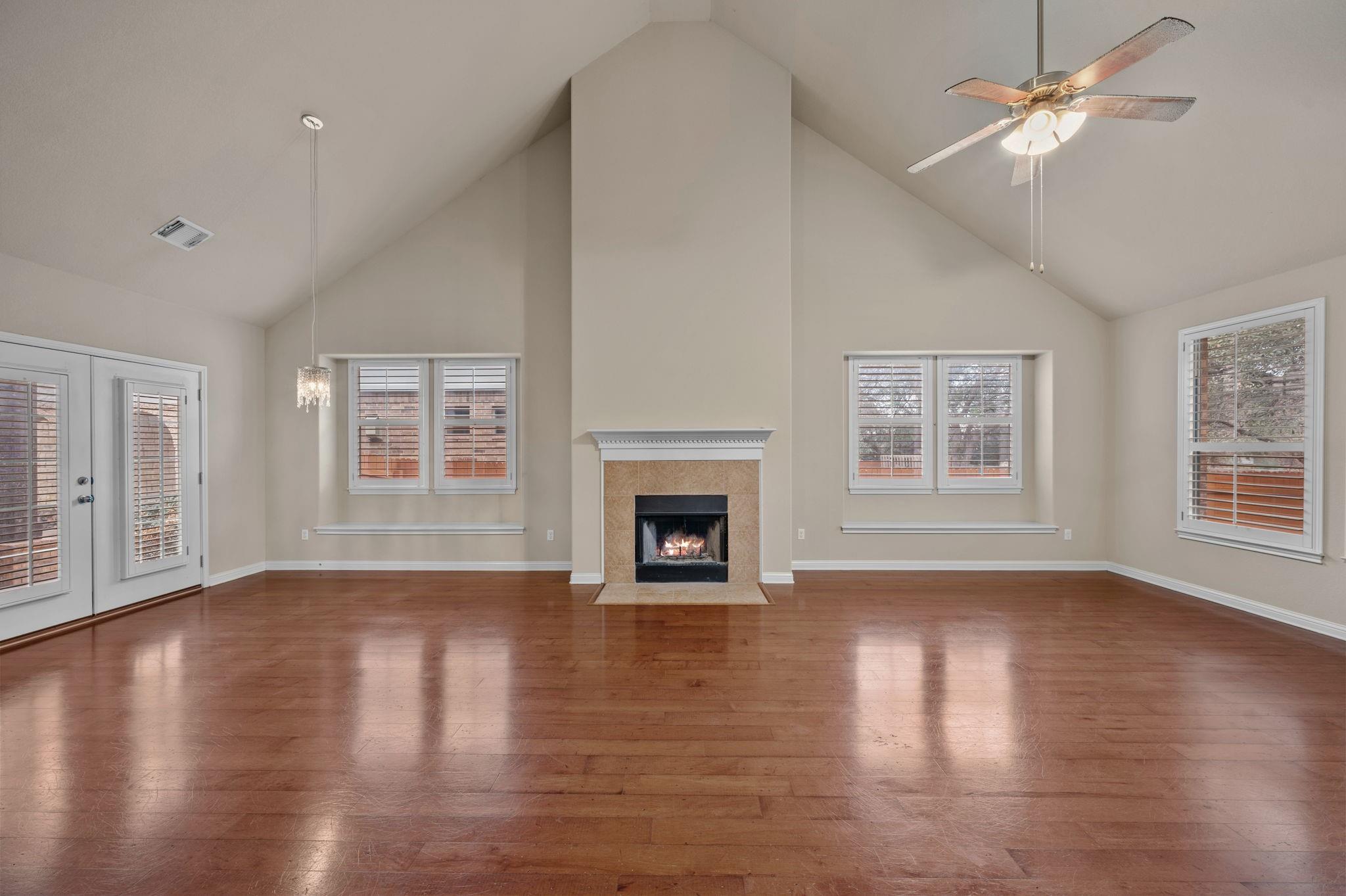 3336 Pine Needle Cir Property Photo 14