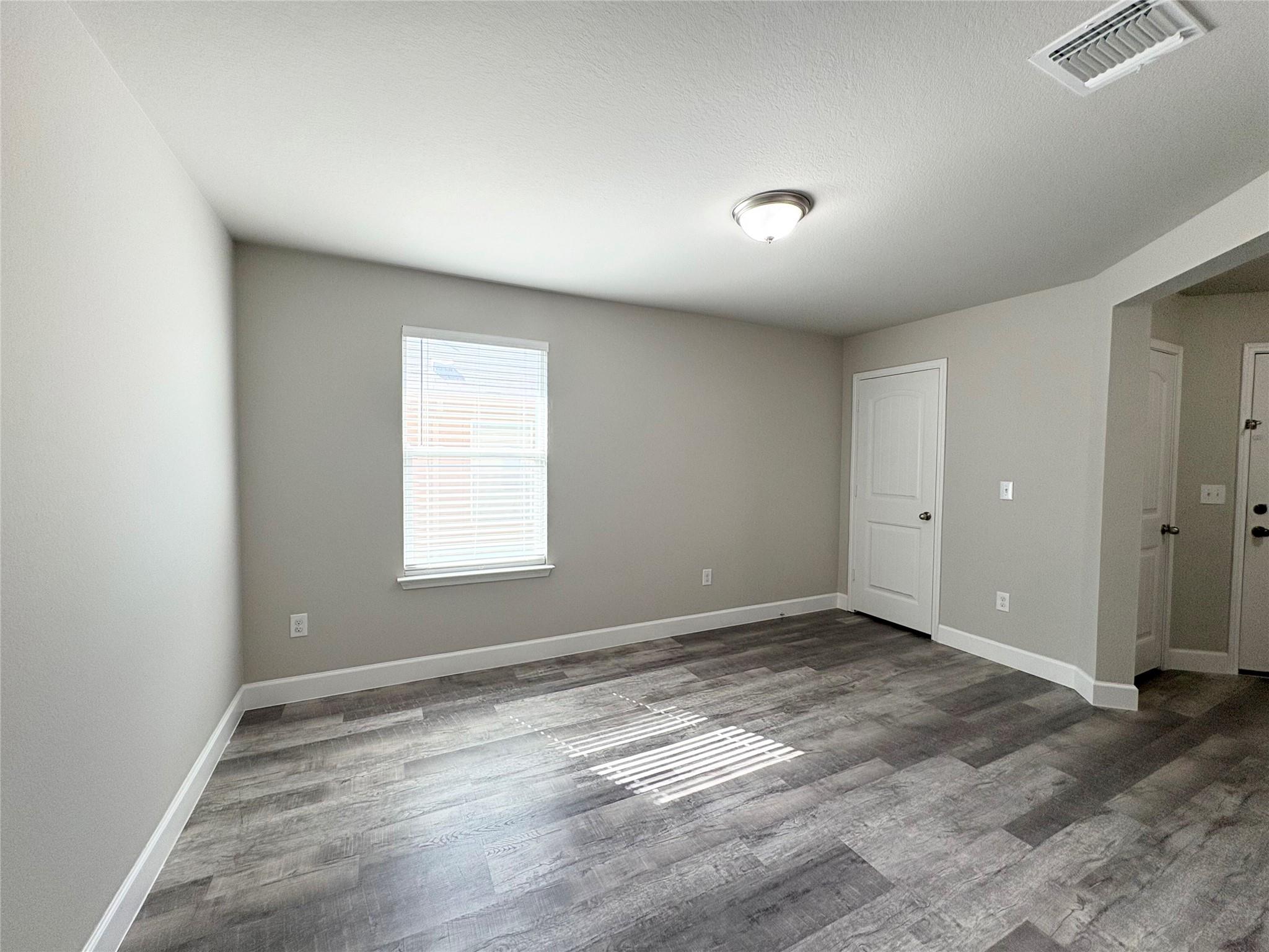 11708 Cambrian Rd Property Photo 5