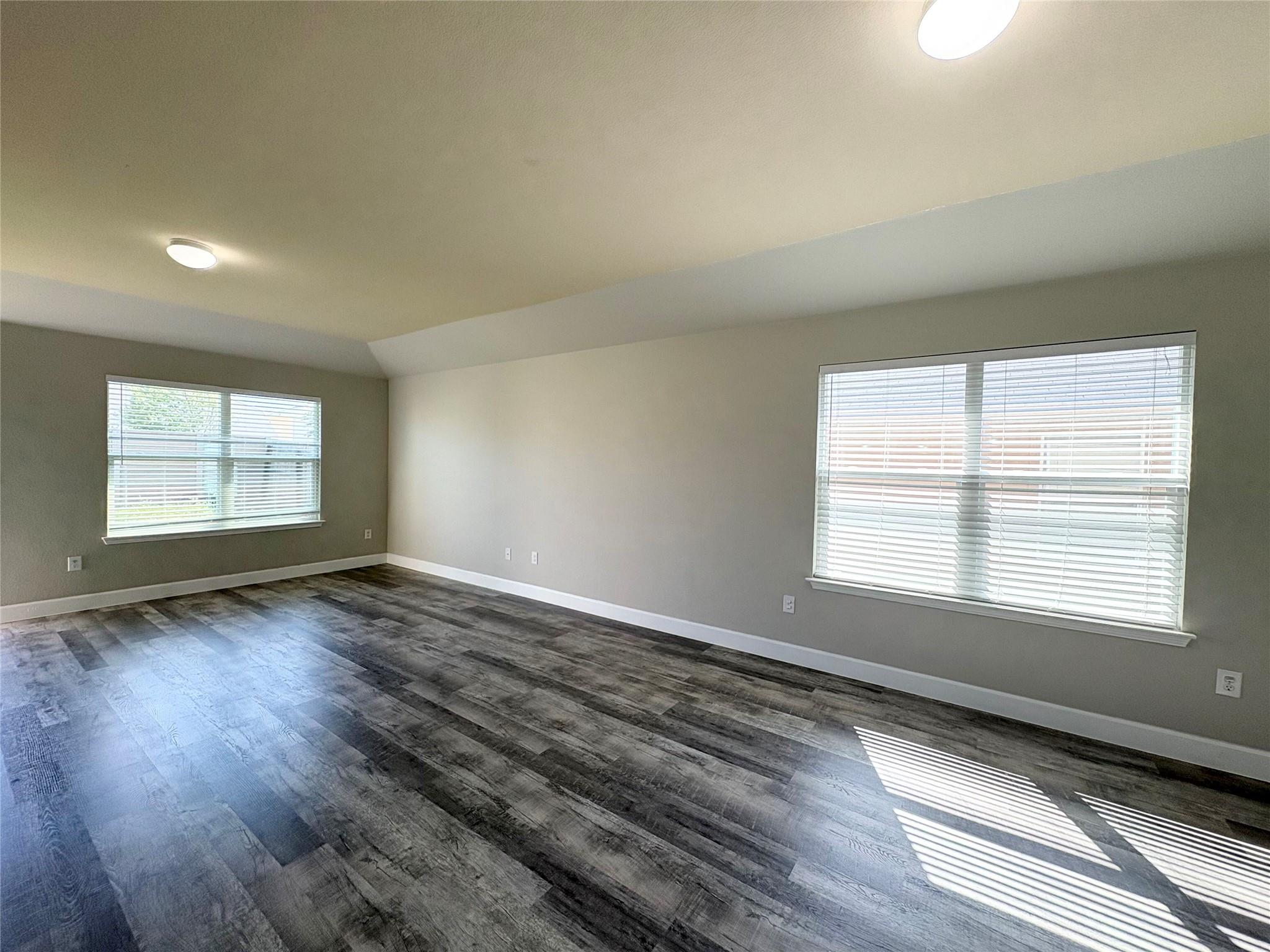 11708 Cambrian Rd Property Photo 11