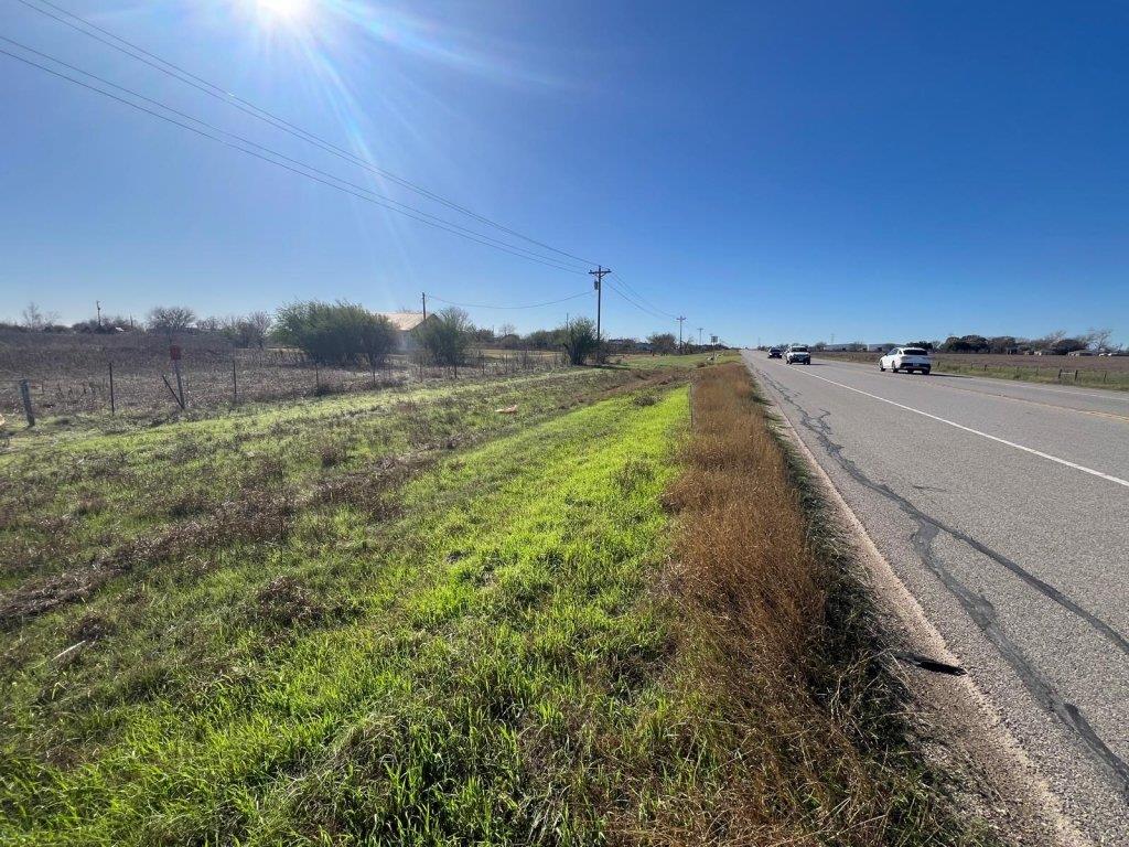 6841 Highway 142 Property Photo