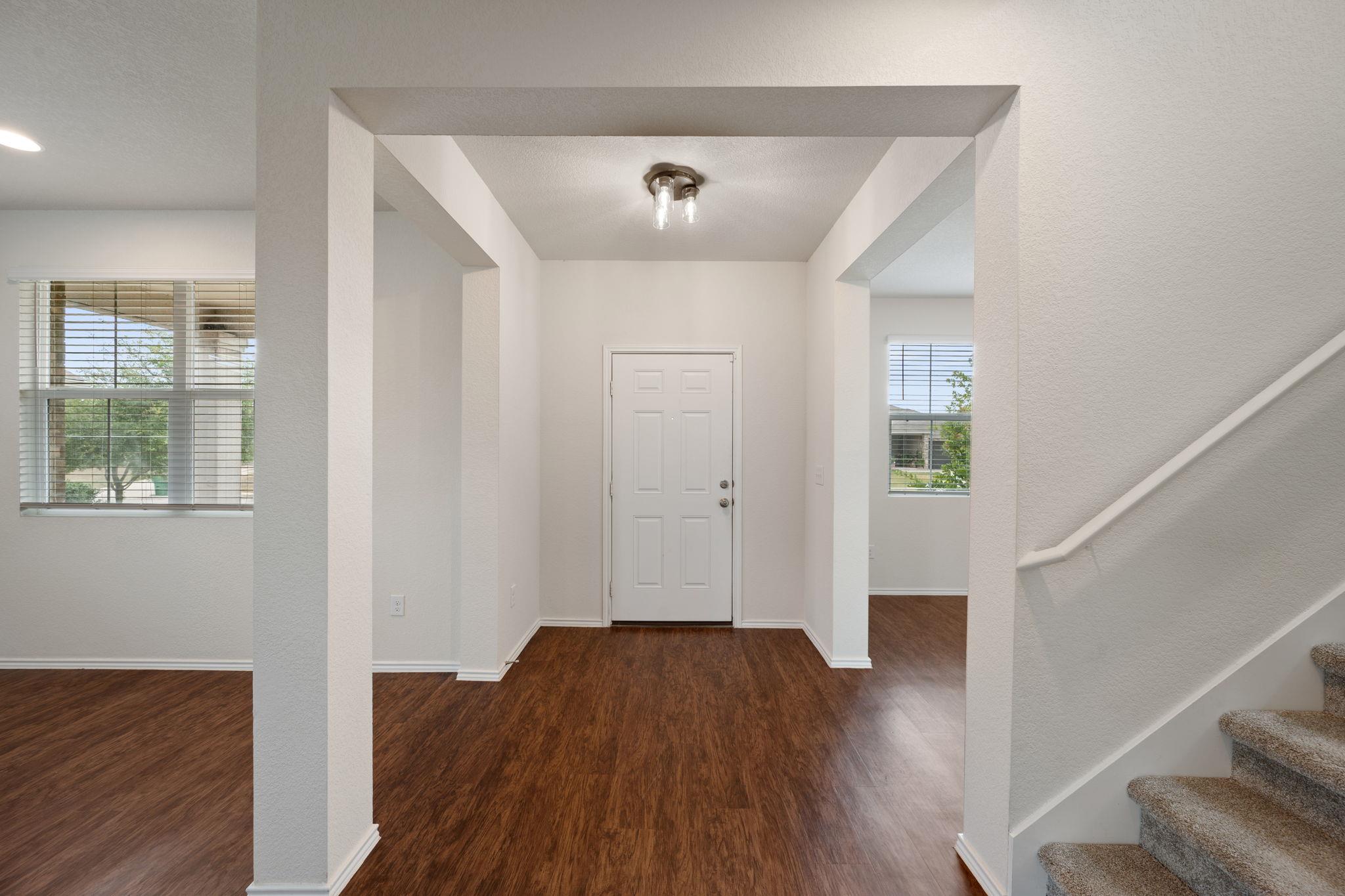 15200 Harkness Pass Property Photo 6