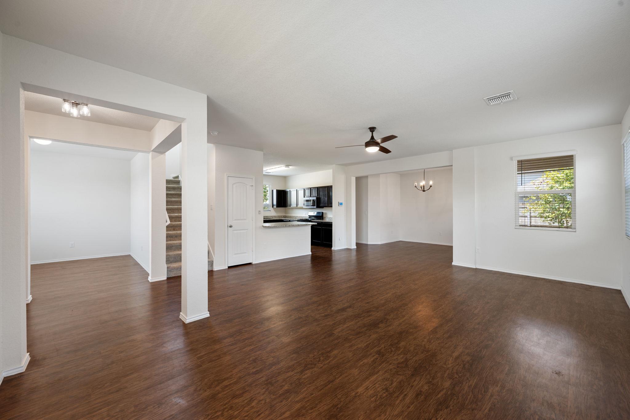 15200 Harkness Pass Property Photo 10