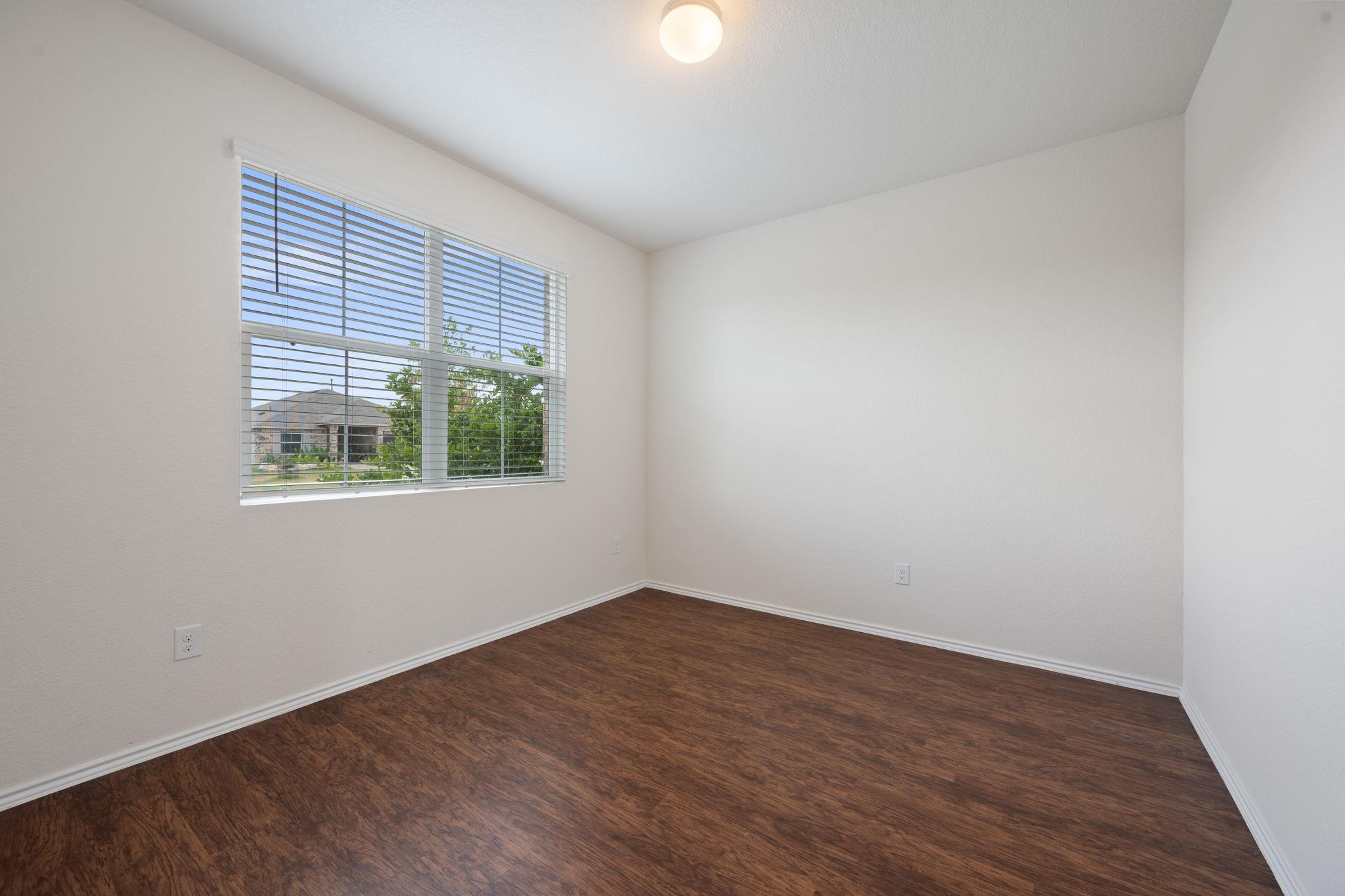 15200 Harkness Pass Property Photo 21