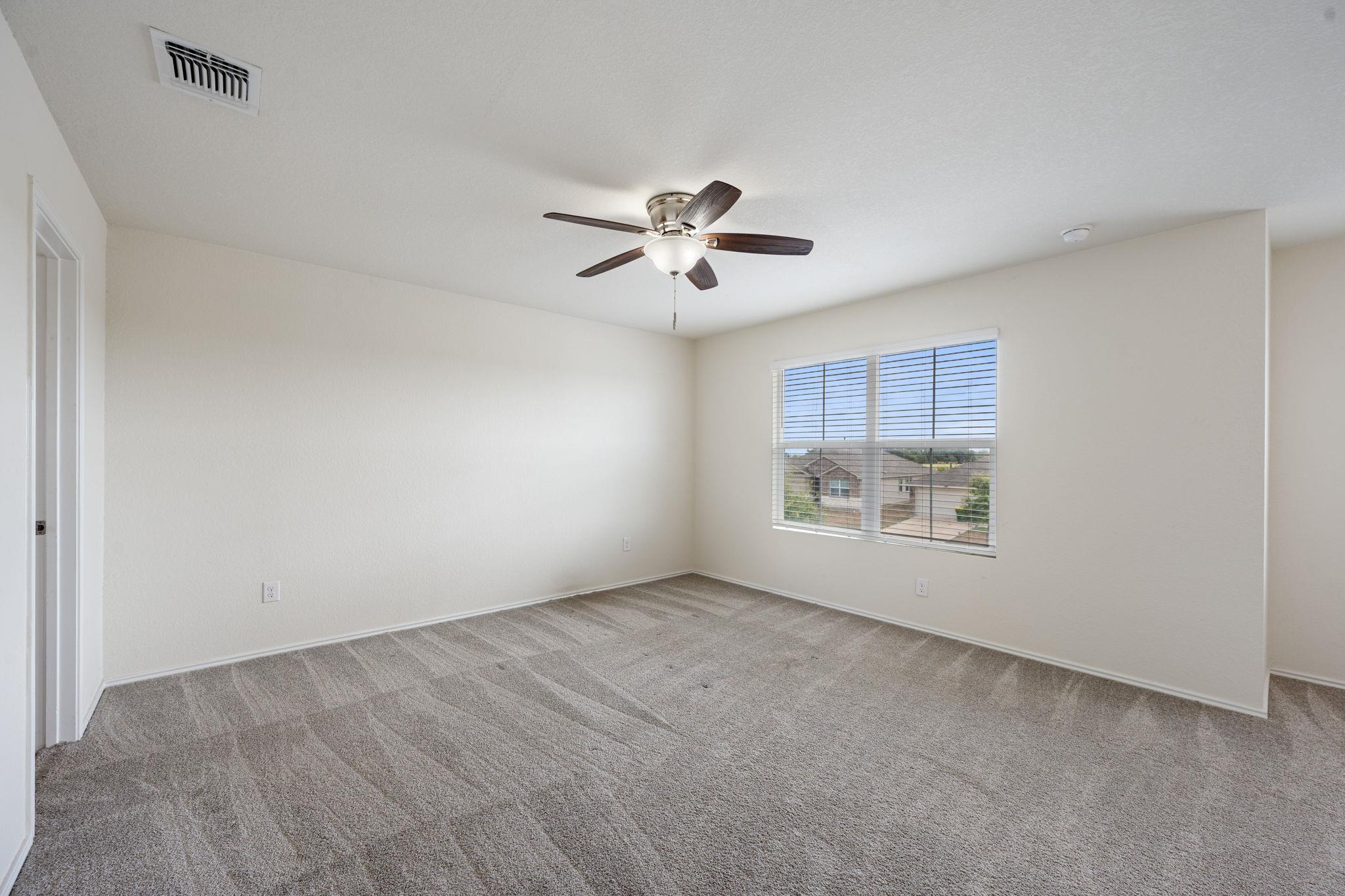 15200 Harkness Pass Property Photo 23