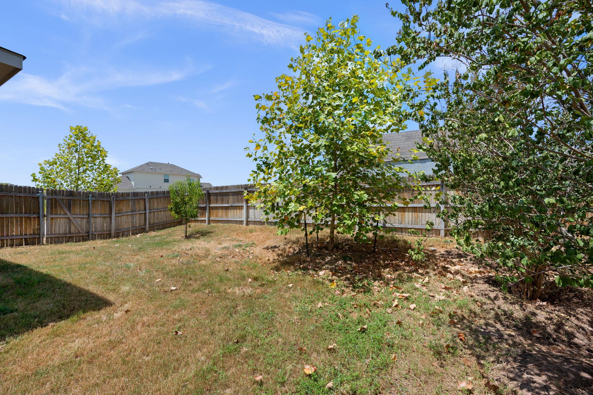 15200 Harkness Pass Property Photo 34