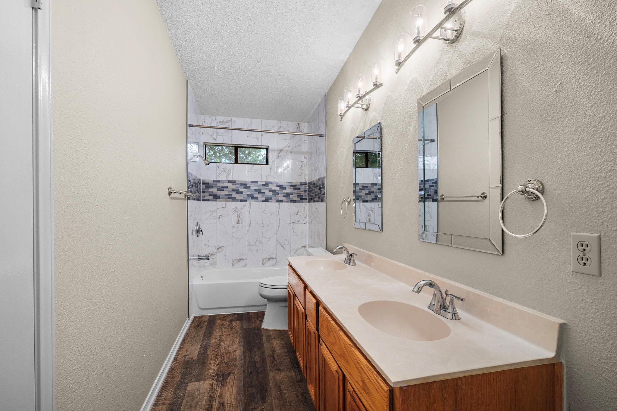 12918 Humphrey Dr Property Photo 15